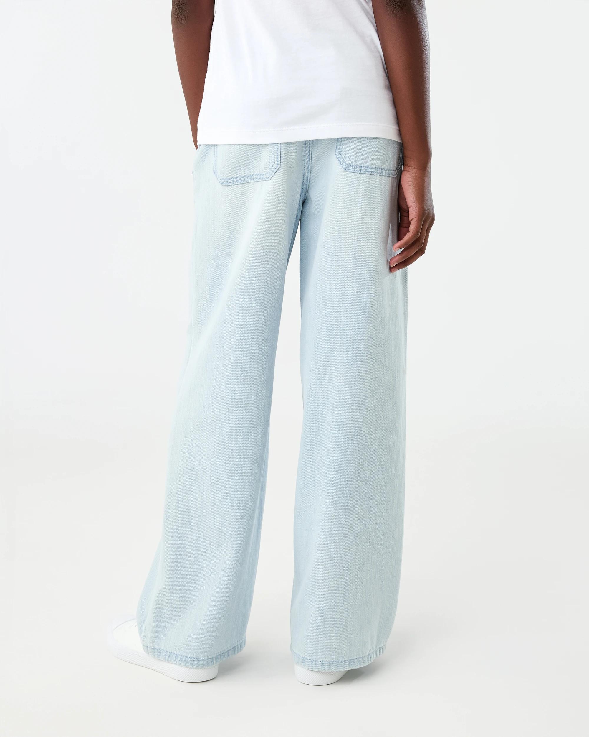 2 Wide Leg Elastic Jeans Light Wash, 2 of 7