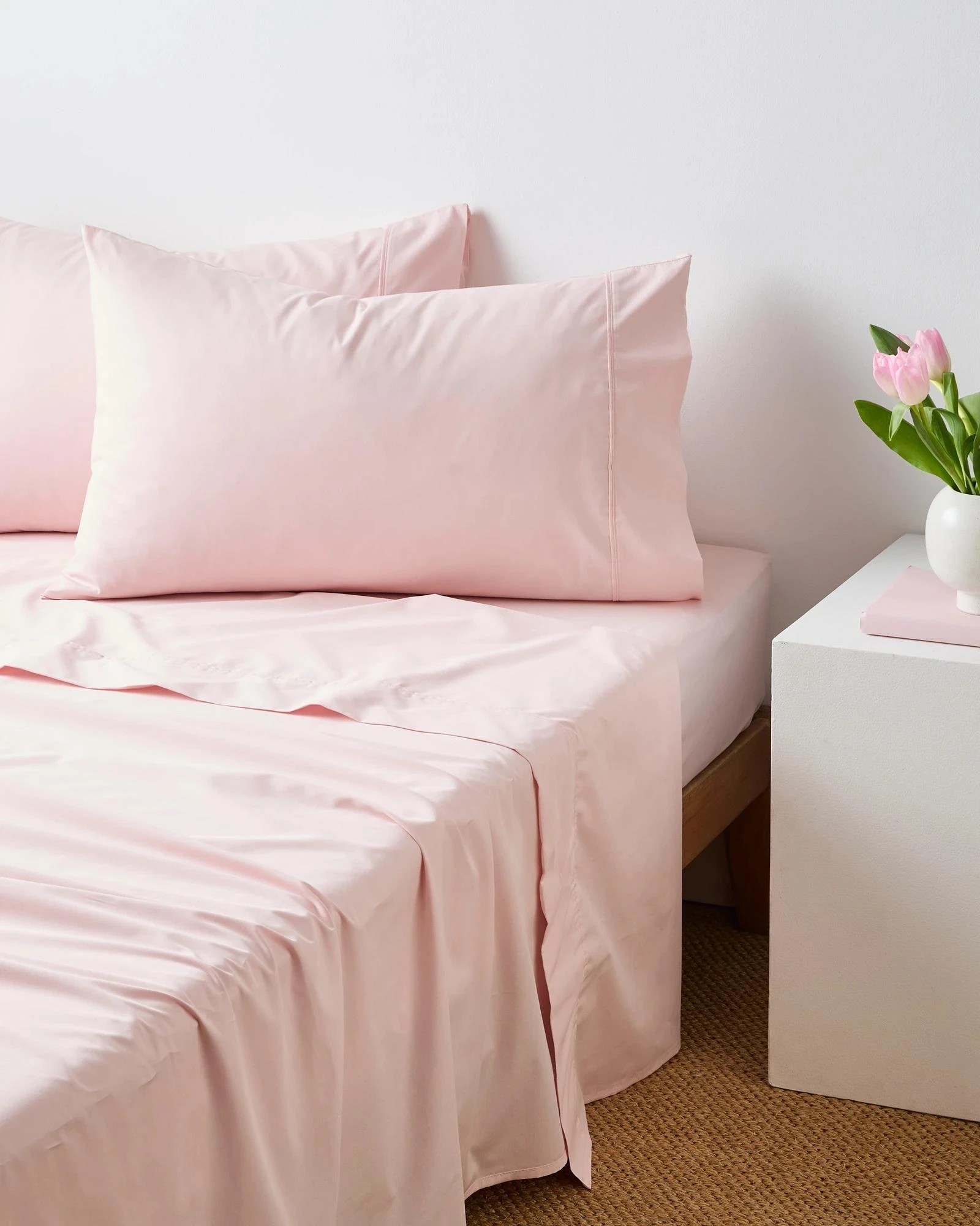 1 Target Australian Cotton 250 Thread Count Sheet Set - King Bed - Pink, 1 of 2