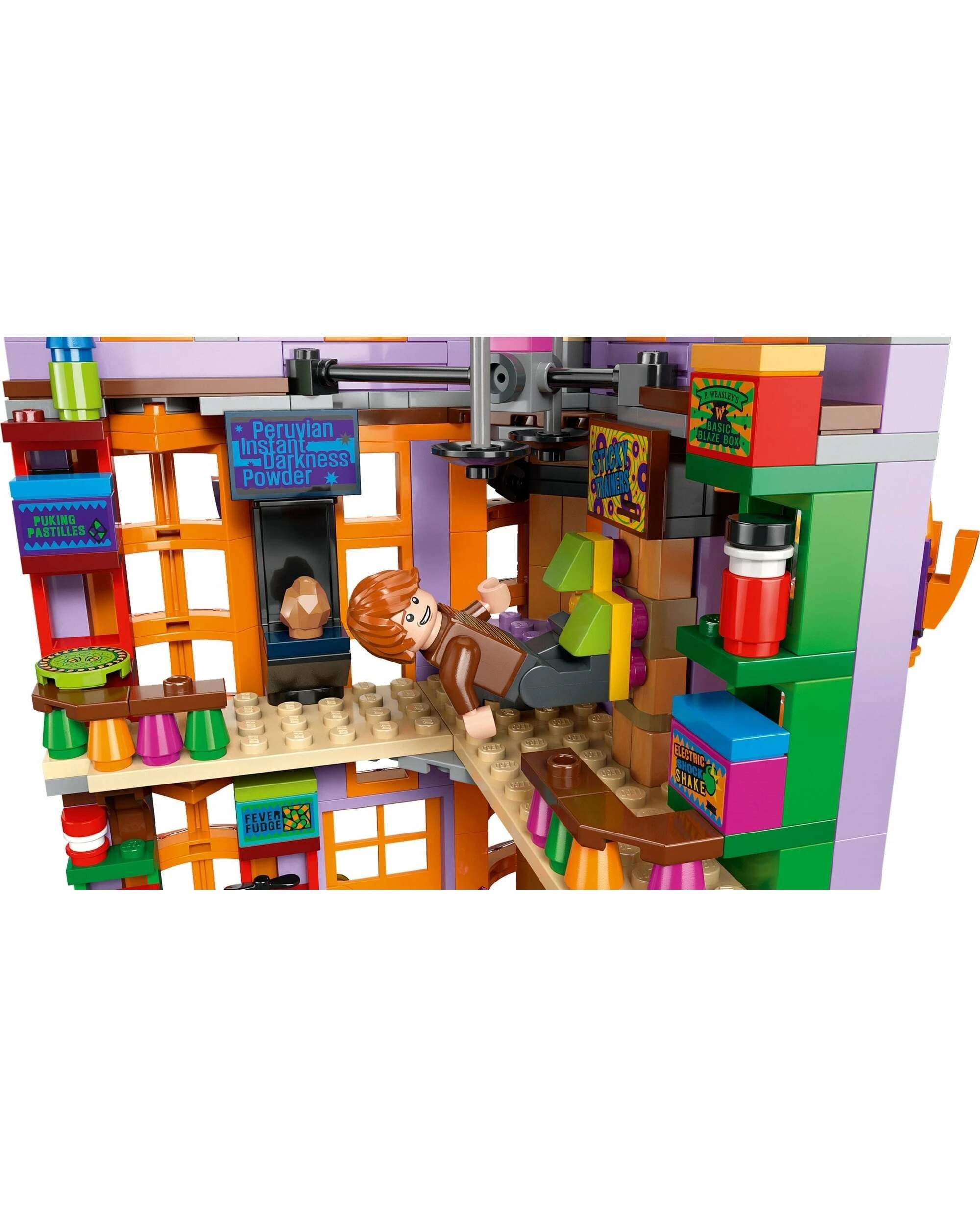 3 LEGO Harry Potter Series 76422 Diagon Alley: Weasleys' Wizard Wheezes, 3 of 5