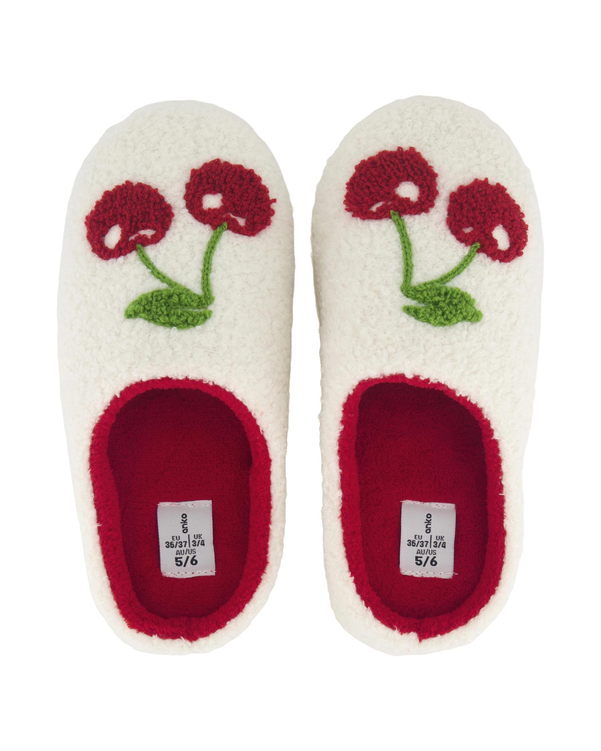 2 Boucle Scuffs Cherries, 2 of 3