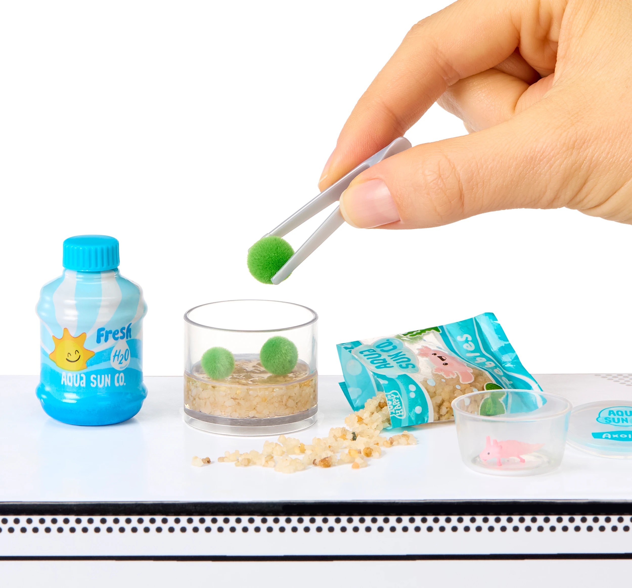 4 MGA's Miniverse: Make It Mini Animals - Assorted, 4 of 6