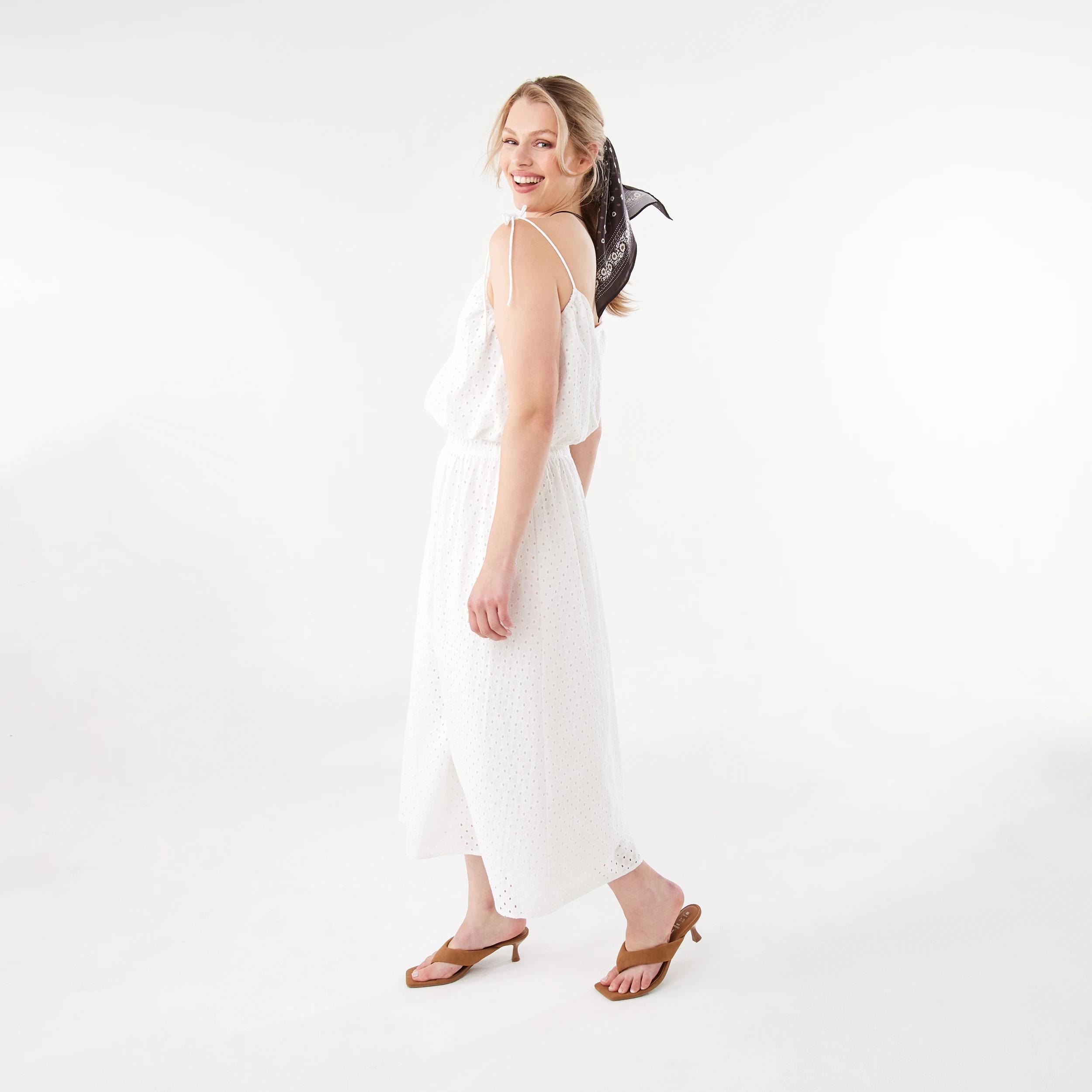 3 Broderie Maxi Skirt White, 3 of 7