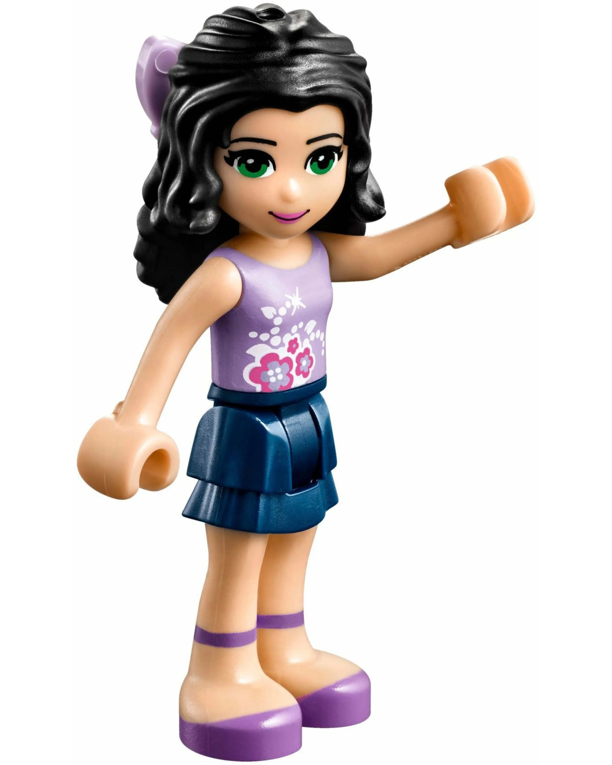 2 LEGO 41305 Emma's Photo Studio Playset with Mini-doll Figure, 2 of 5