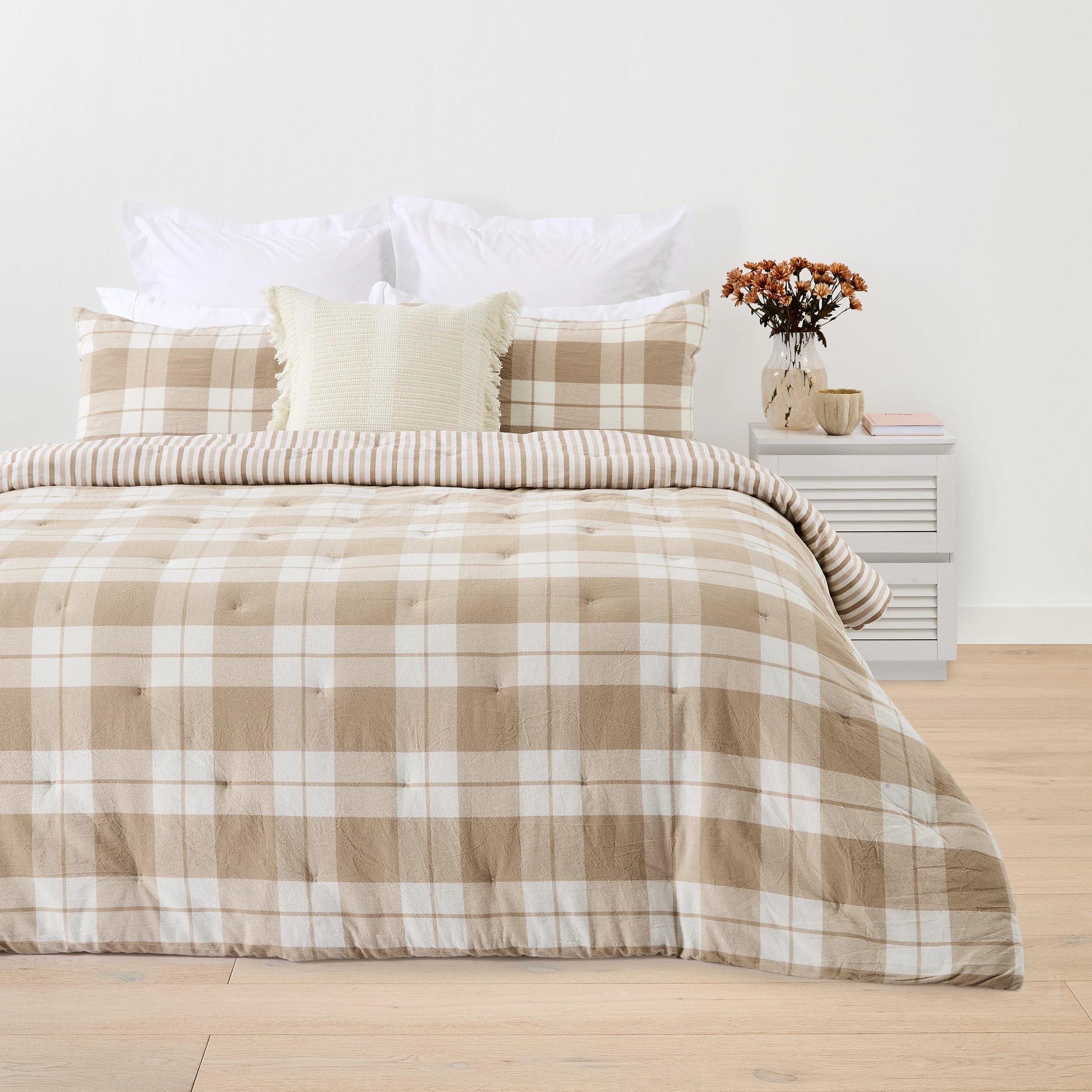 1 Check Cotton Cover Reversible Comforter Set - Queen/King Bed, 1 of 7
