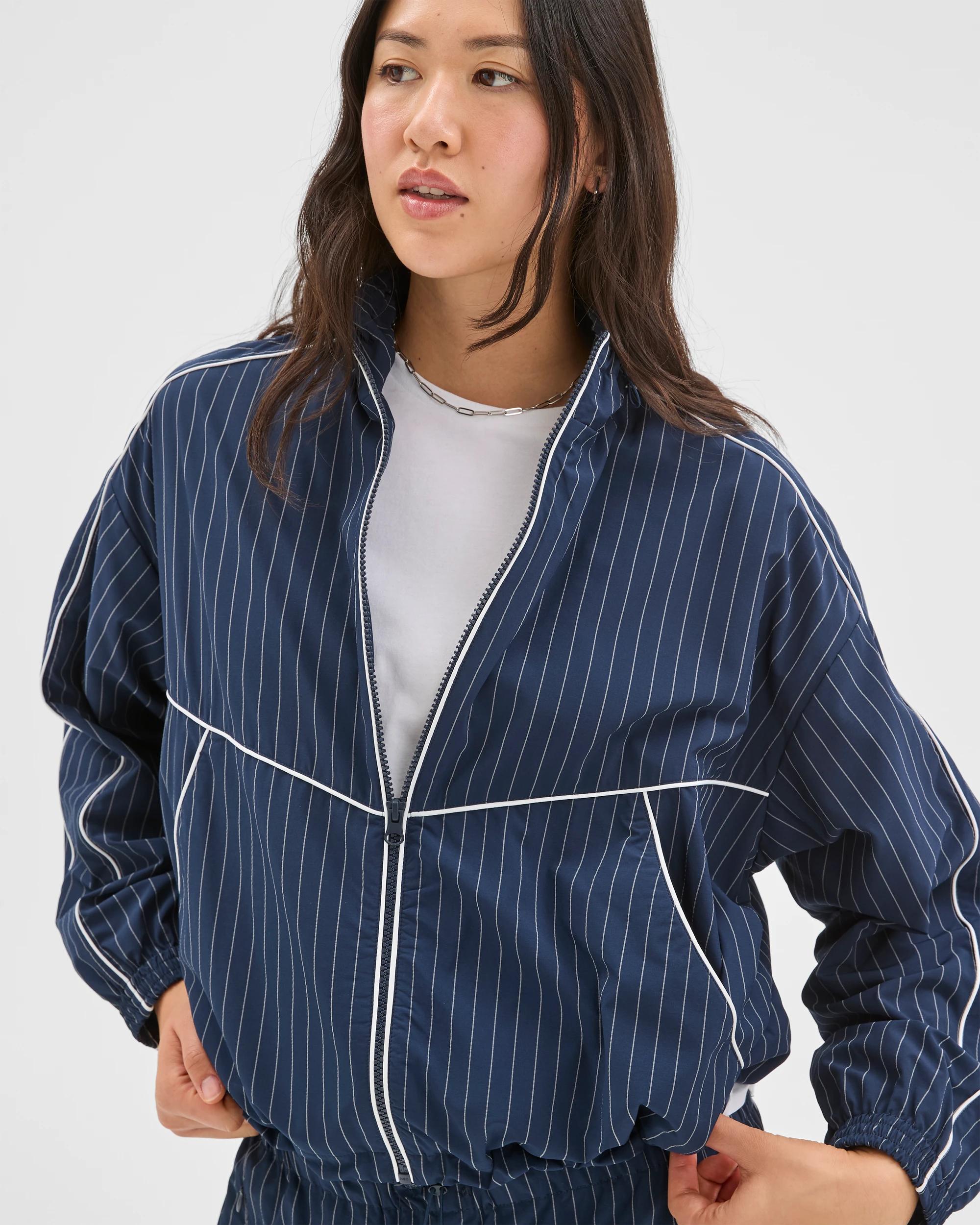 5 Target Active Active Motion Stripe Zip Through Jacket NAVY STRIPE, 5 of 7
