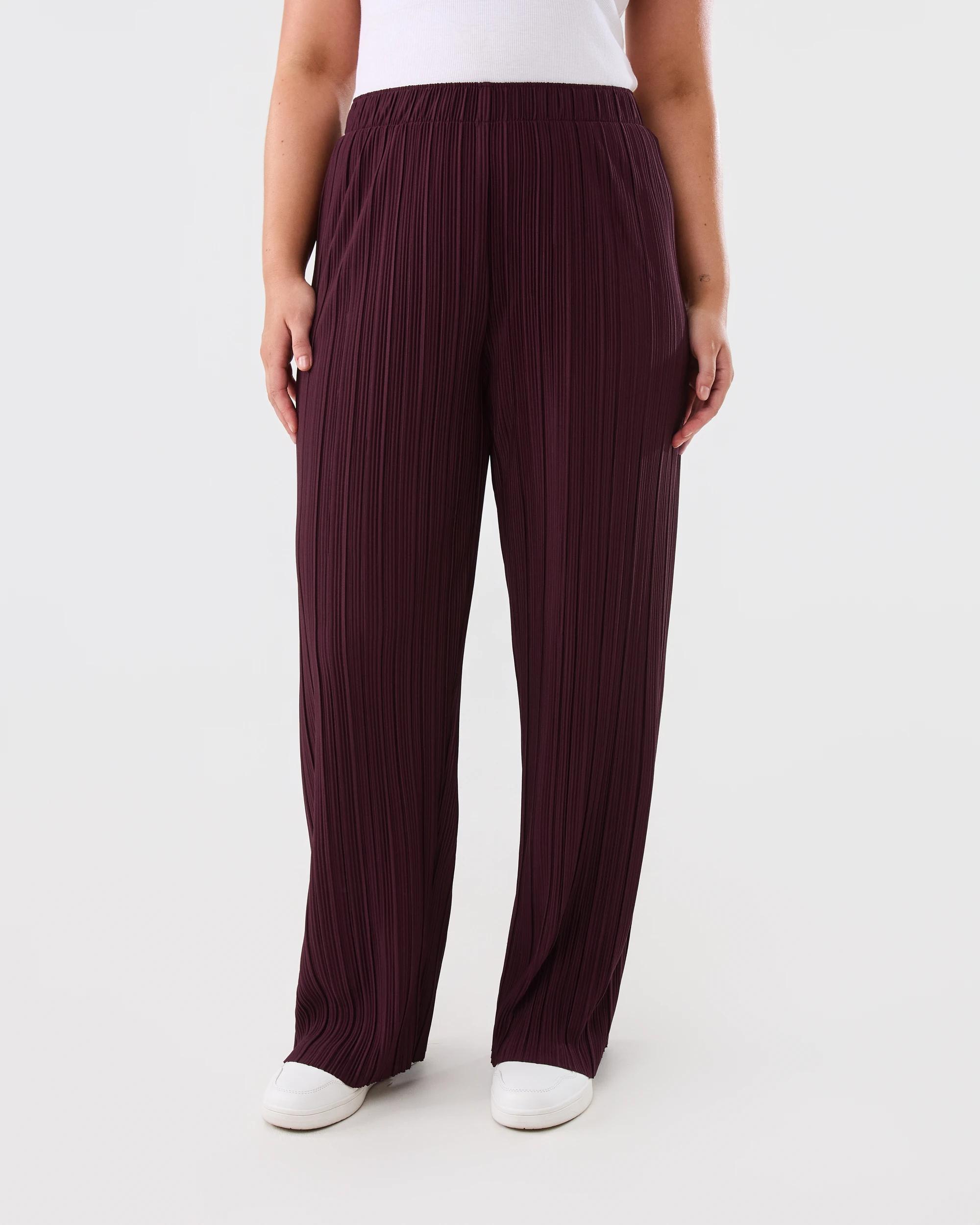 1 Plisse Pants Red Royale, 1 of 4