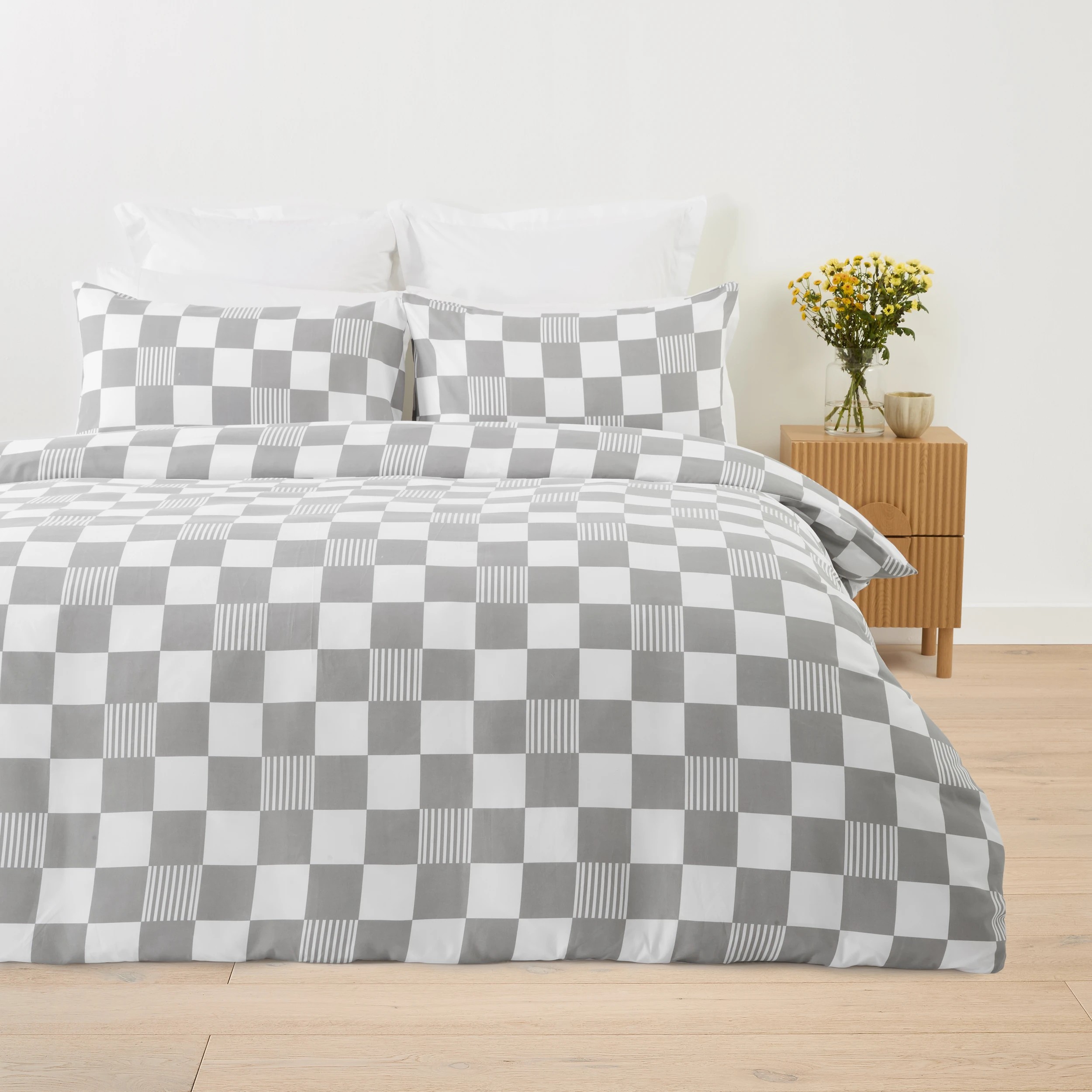 1 Jack Quilt Cover Set - Queen Bed, 1 of 7