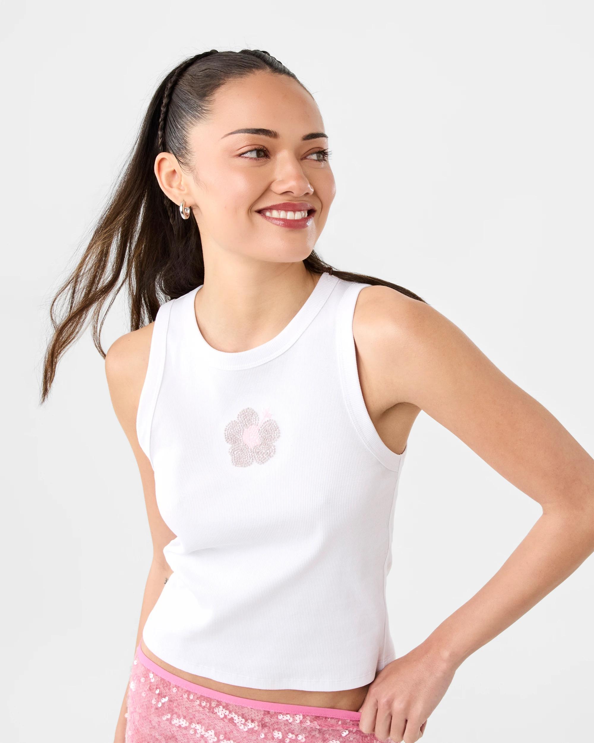 1 Sleeveless Bead Detail Tank Flower Gem, 1 of 6