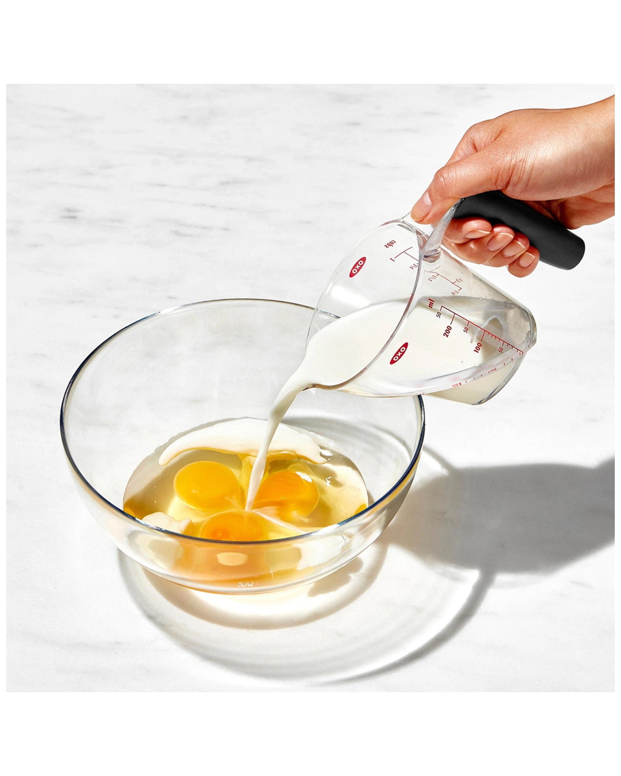 2 OXO Good Grips Angled Measuring Cup 4 Cups / 1 Litre Model 48289 - Plain, 2 of 8