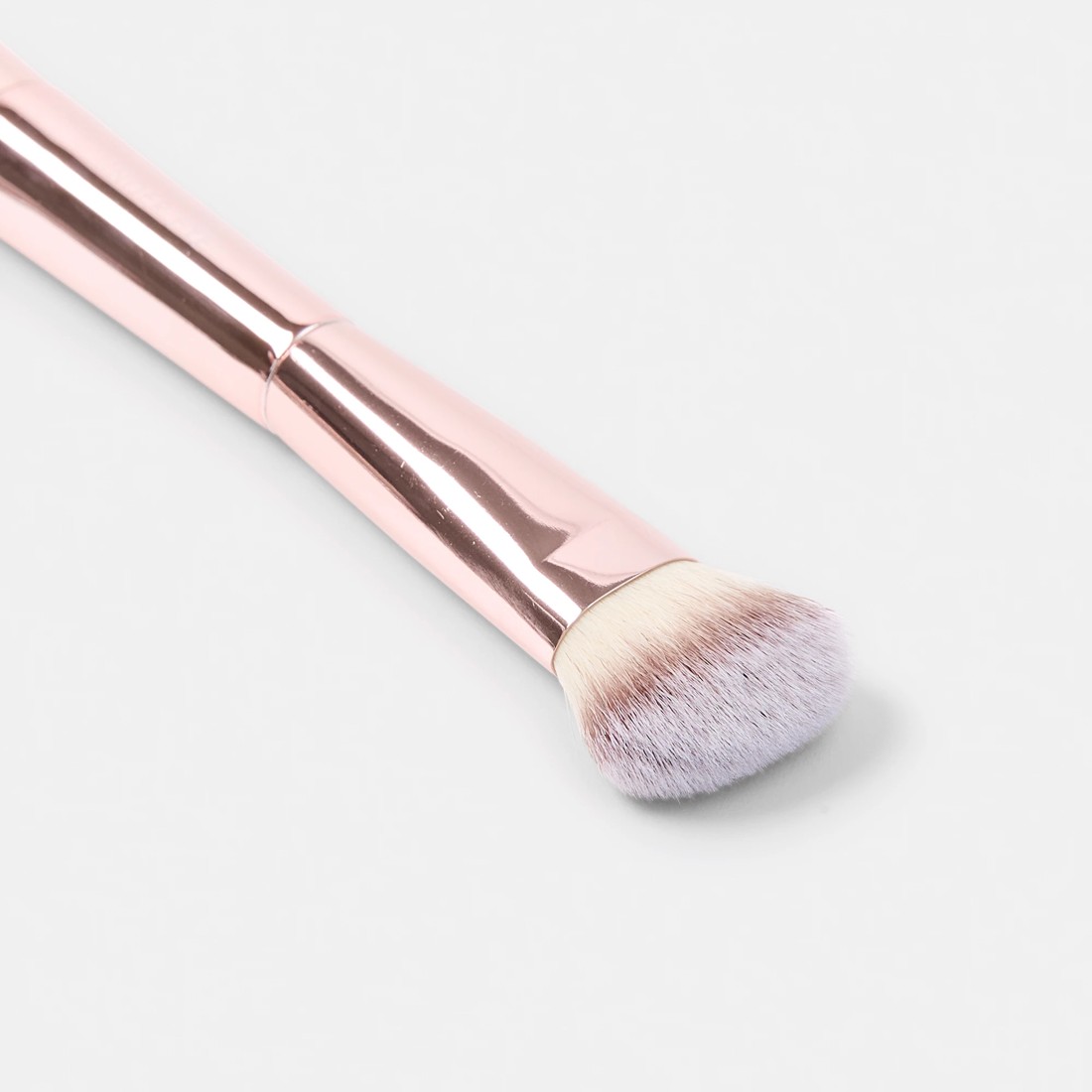 5 OXX Cosmetics Dual Ended Under Eye Brush, 5 of 7