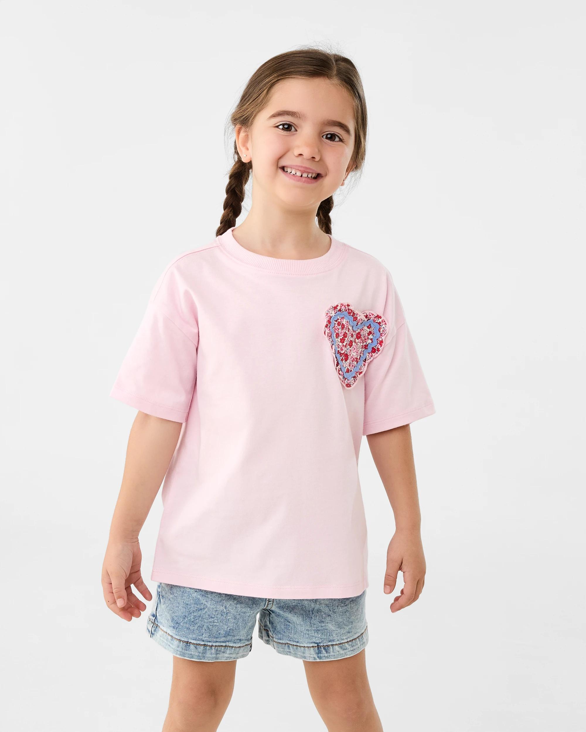 1 Short Sleeve Oversized Applique T-shirt Pnk Heart, 1 of 7