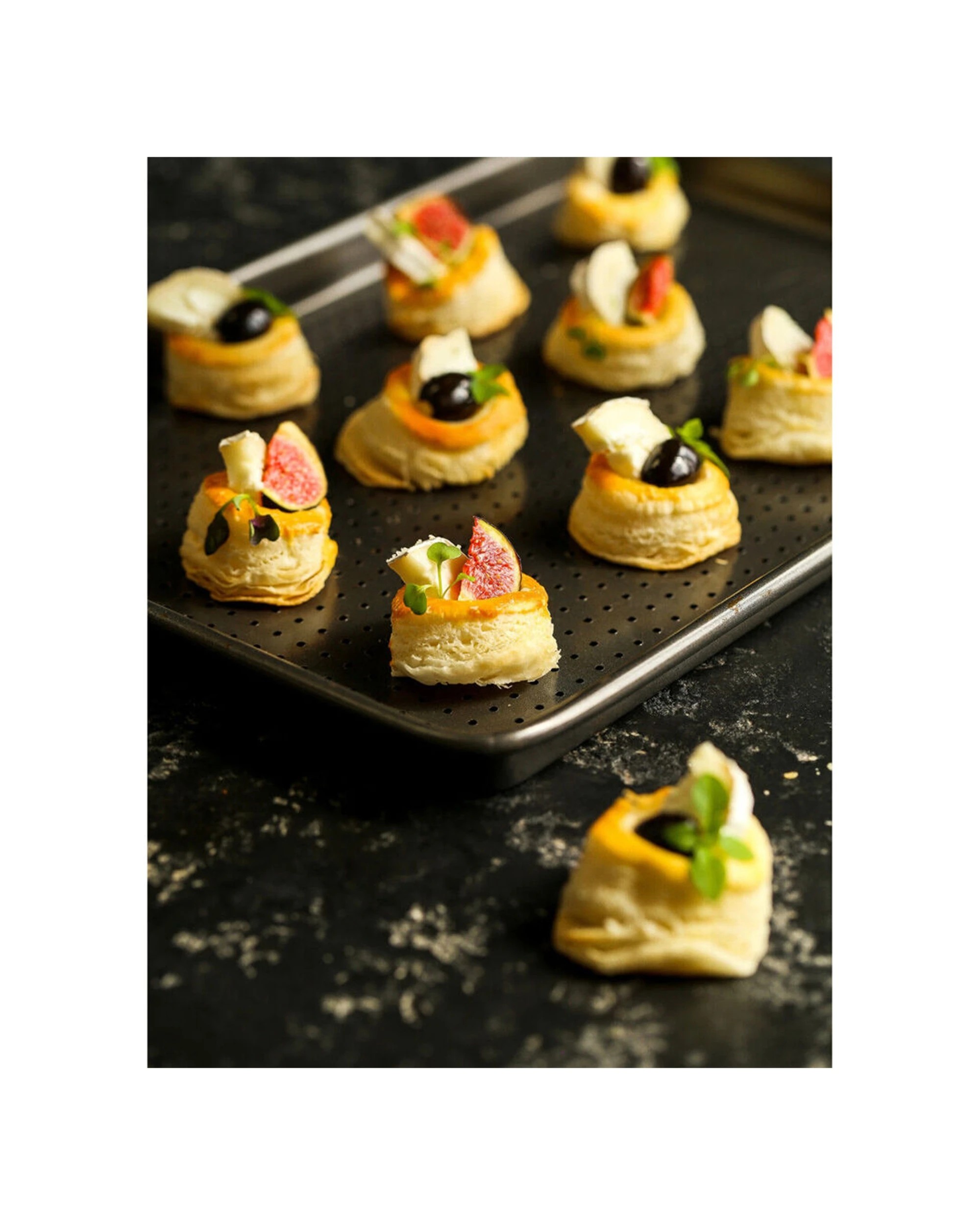 5 MasterCraft 2x Crusty Bake 24x18cm Non-Stick Baking Tray - Black, 5 of 8