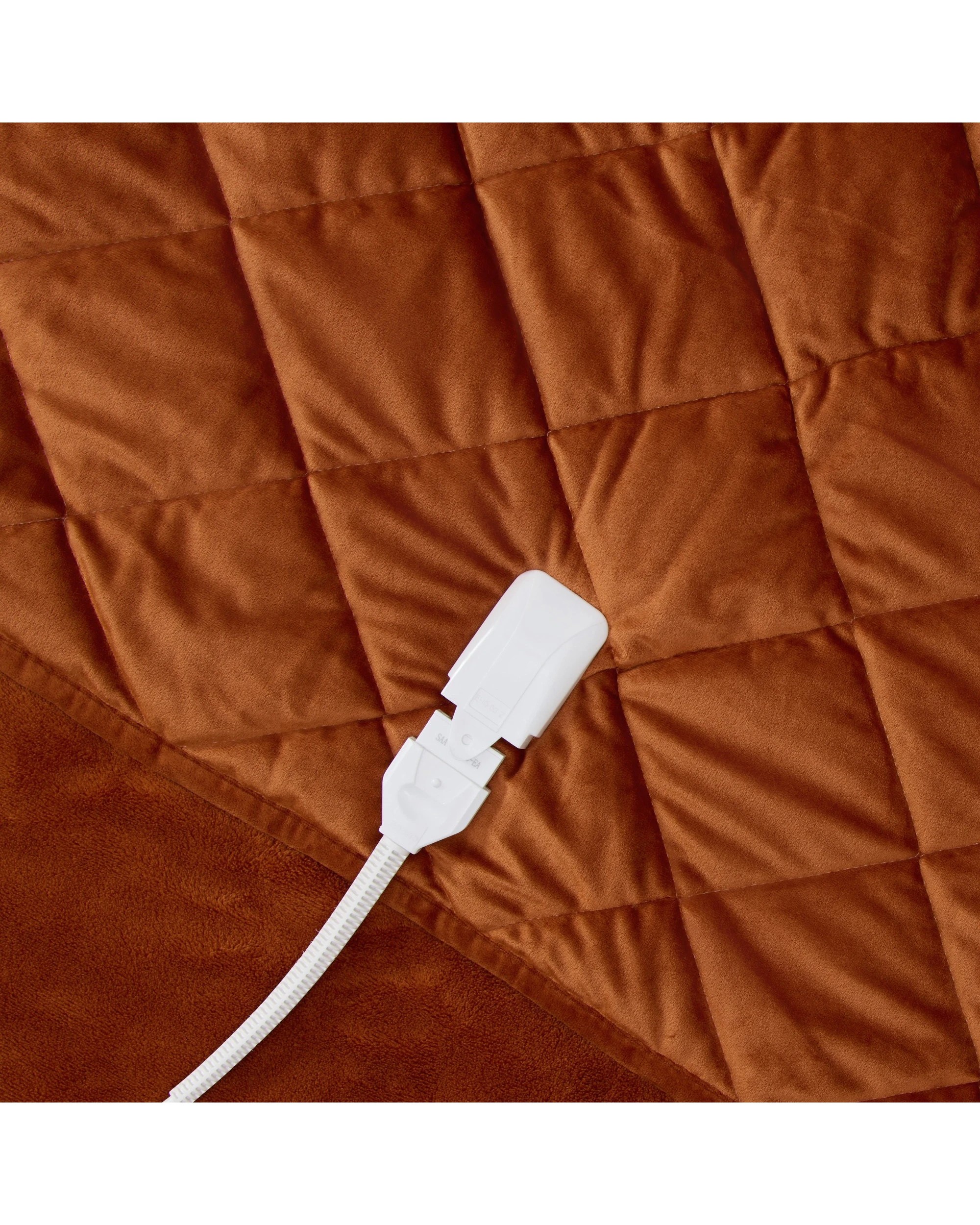 6 Dreamaker Haven Quilted Velvet Heated Throw 180x200cm - Rust, 6 of 8
