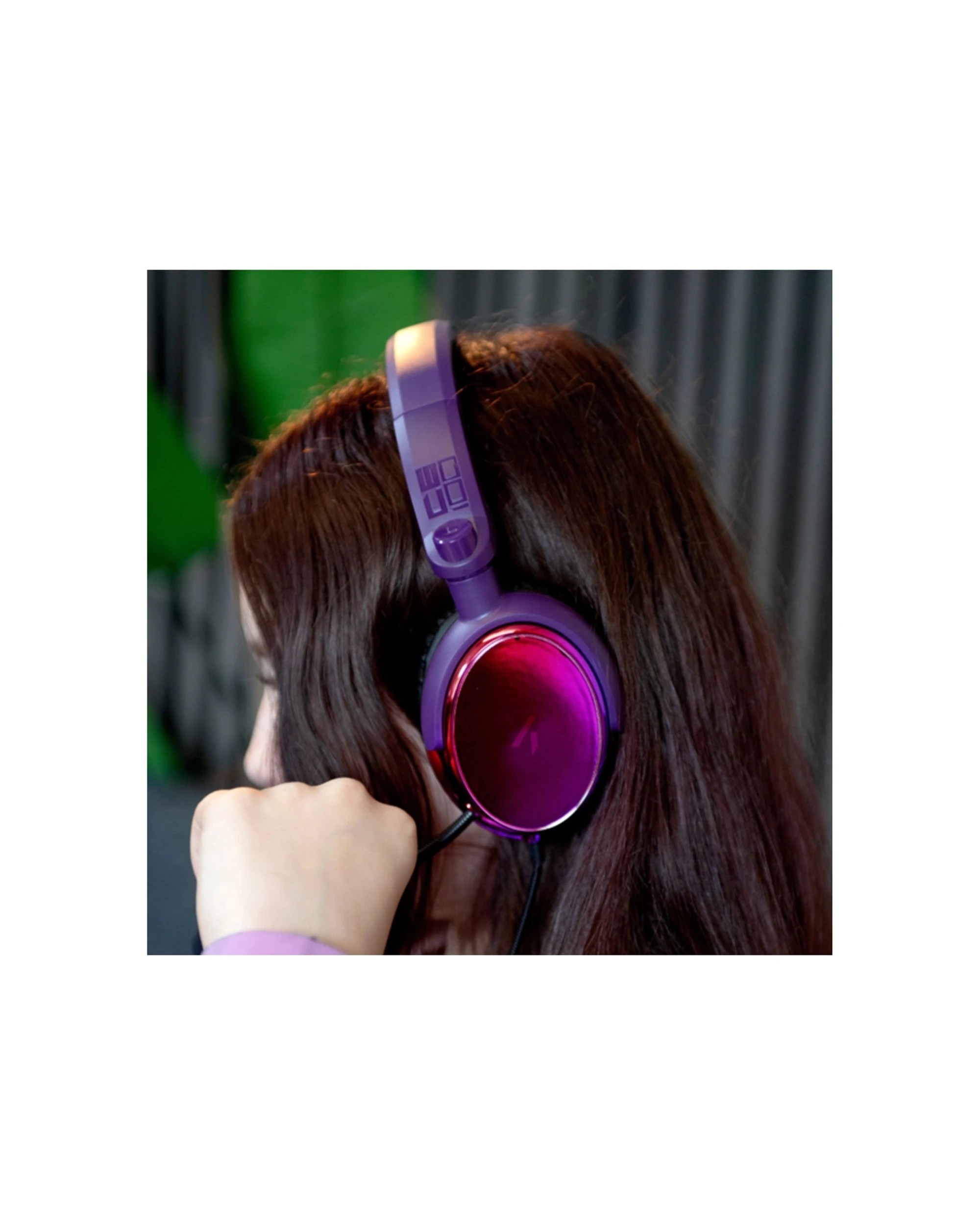 2 4Gamers Wired Gaming Headset Multiplatform Compatible Over Ear With Mic - Red, 2 of 5