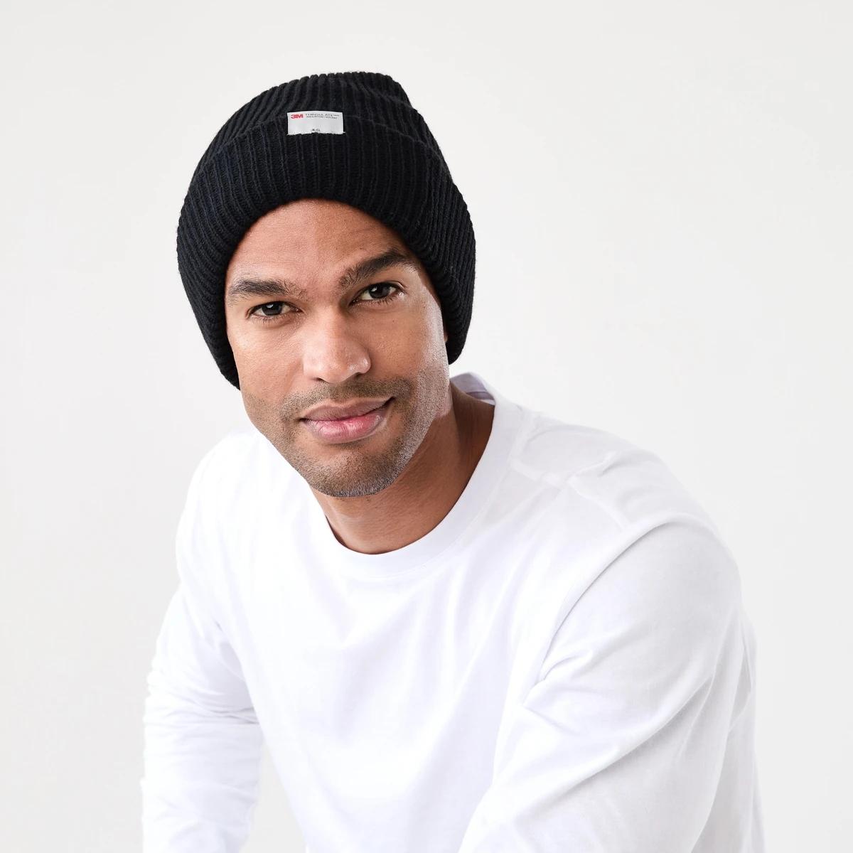 4 Thinsulate Beanie Black, 4 of 4