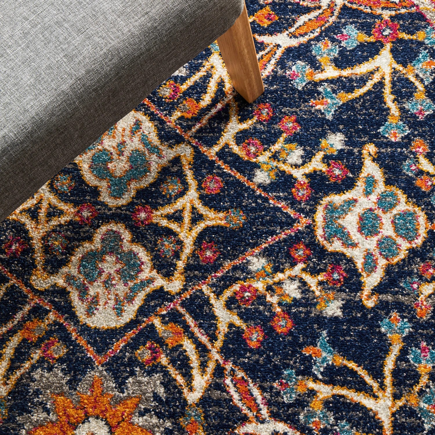 8 Common Ground Rugs Encore 262 200x200cm Round - Medium Pet Friendly Rug - Multi, 8 of 8