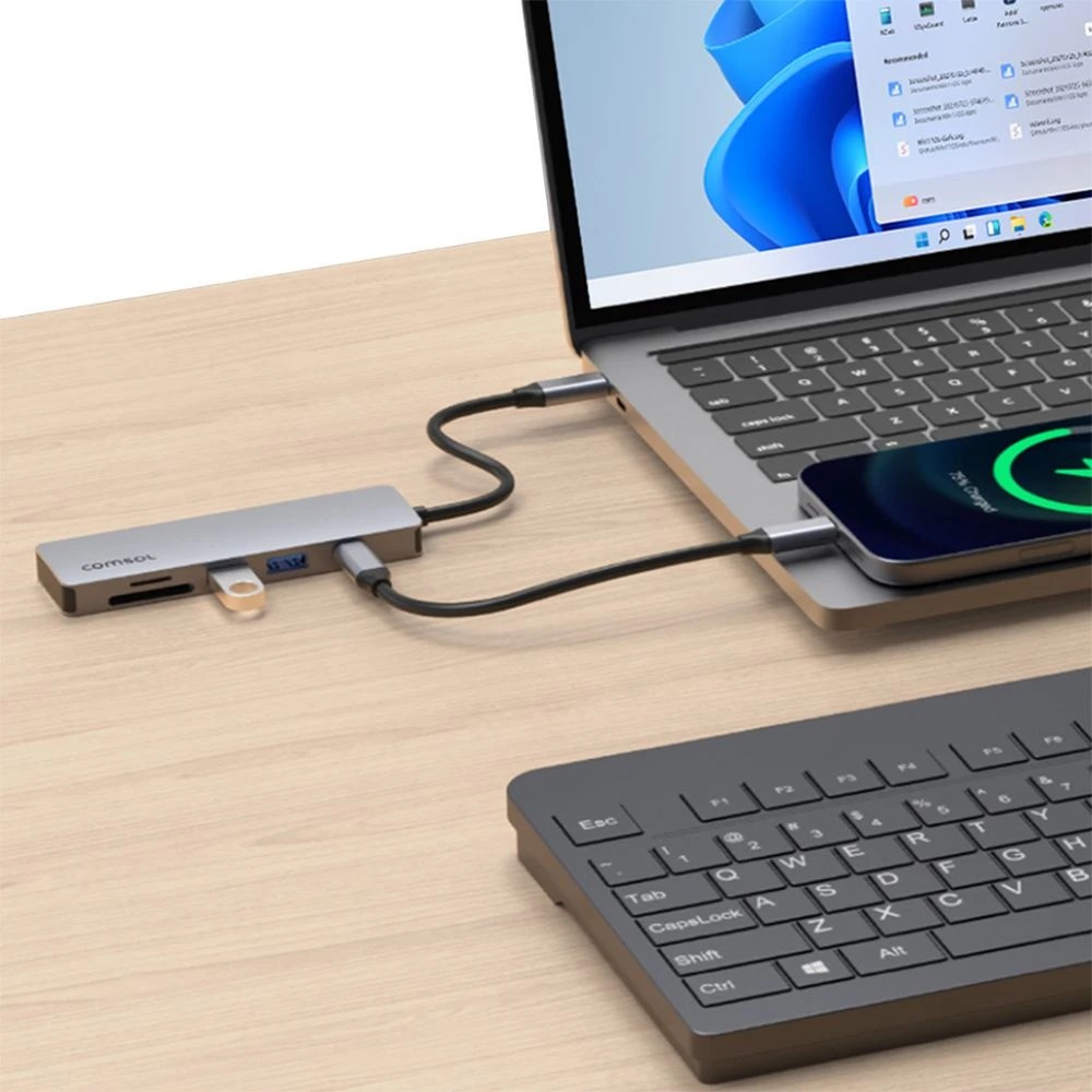 4 Comsol 3 Port USB-C Hub with SD Card Reader, 4 of 6