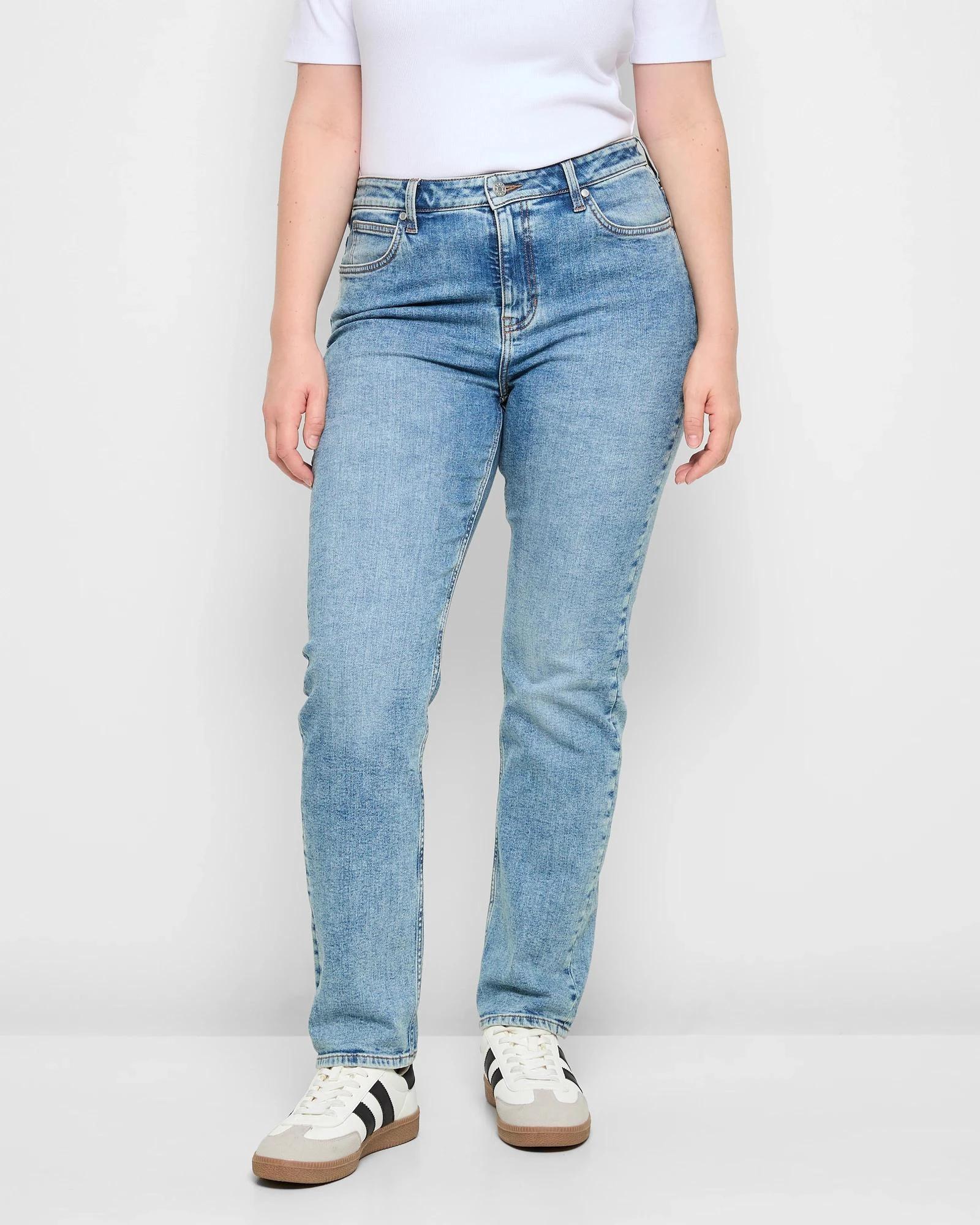 2 Target High Rise Full Length Straight Cut Denim Jeans - Alexa VINTAGE FADE, 2 of 5