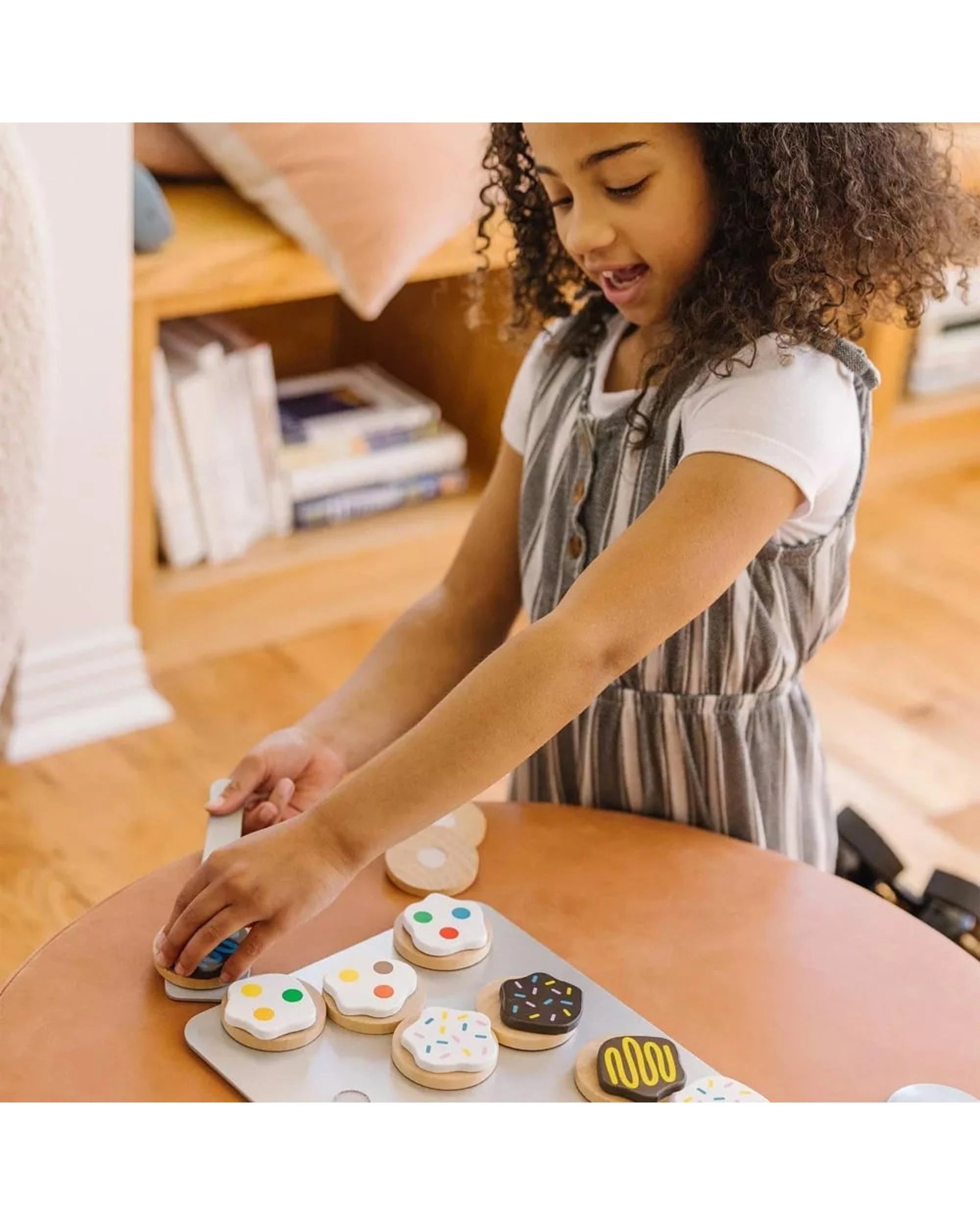 7 Melissa and Doug Slice and Bake Cookie Playset, 7 of 9
