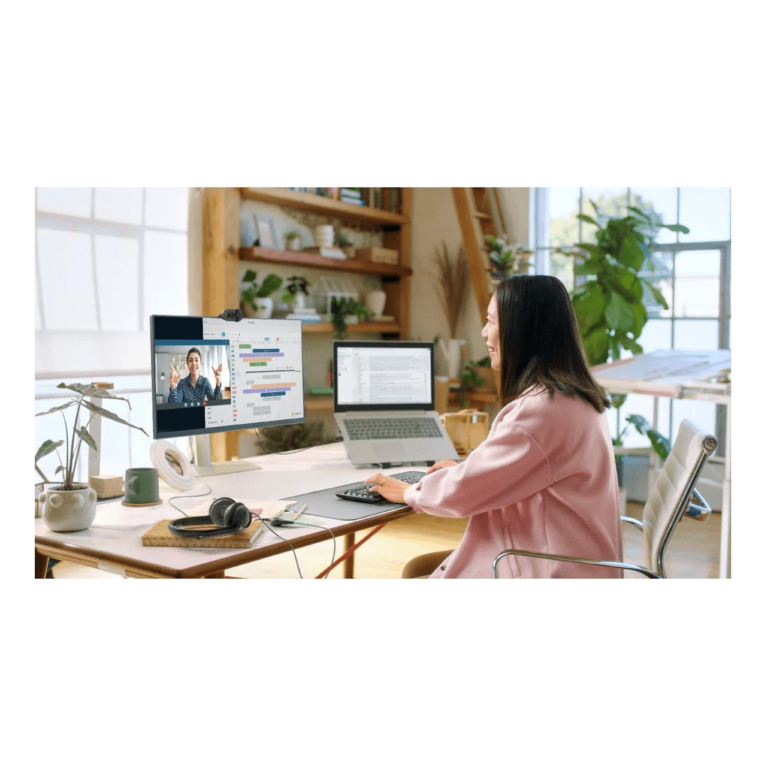 7 Logitech Brio 100 Full HD Webcam Graphite, 7 of 7