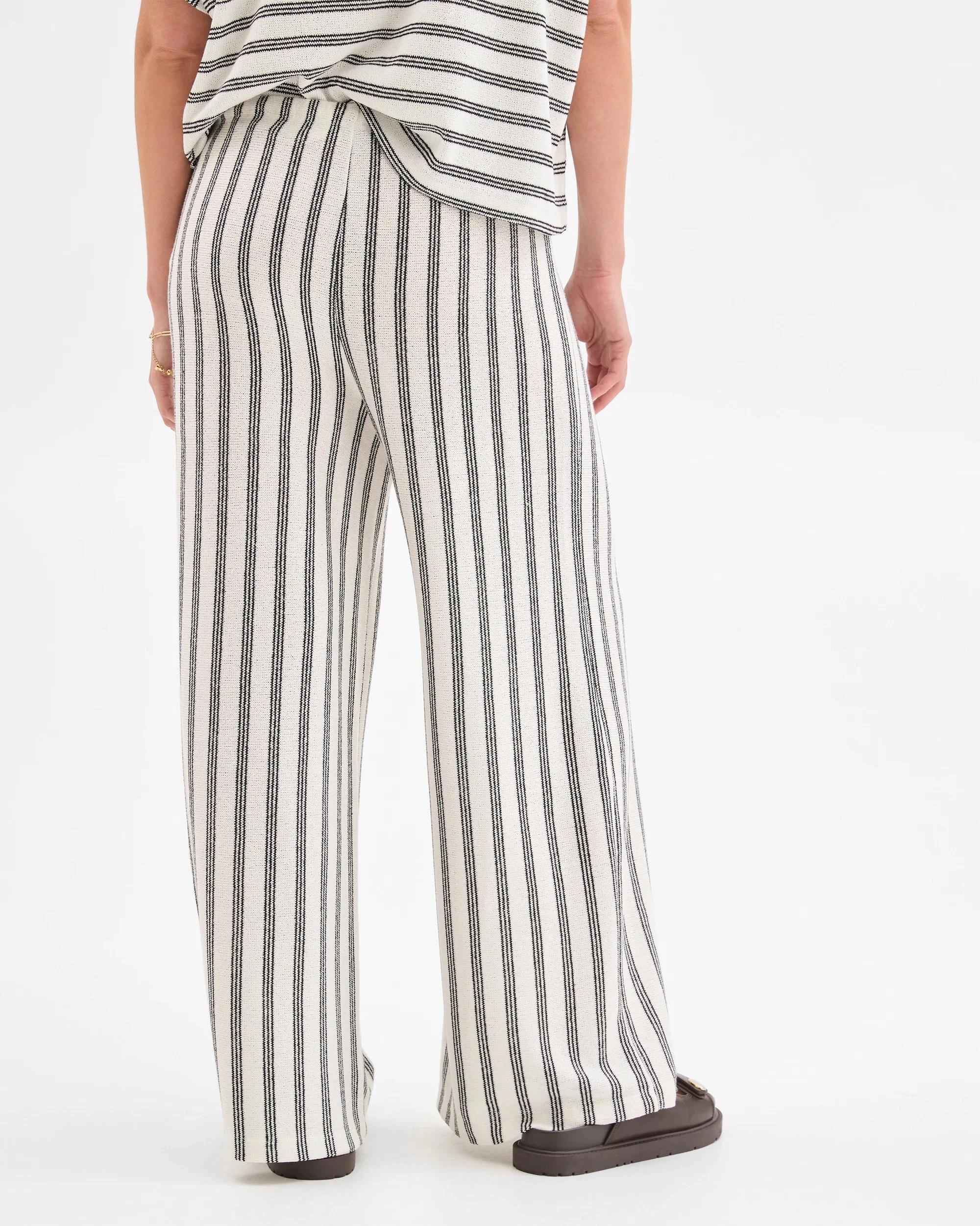6 Target Woman Wide Leg Textured Pants CREAM/BLACK STRIPE, 6 of 6