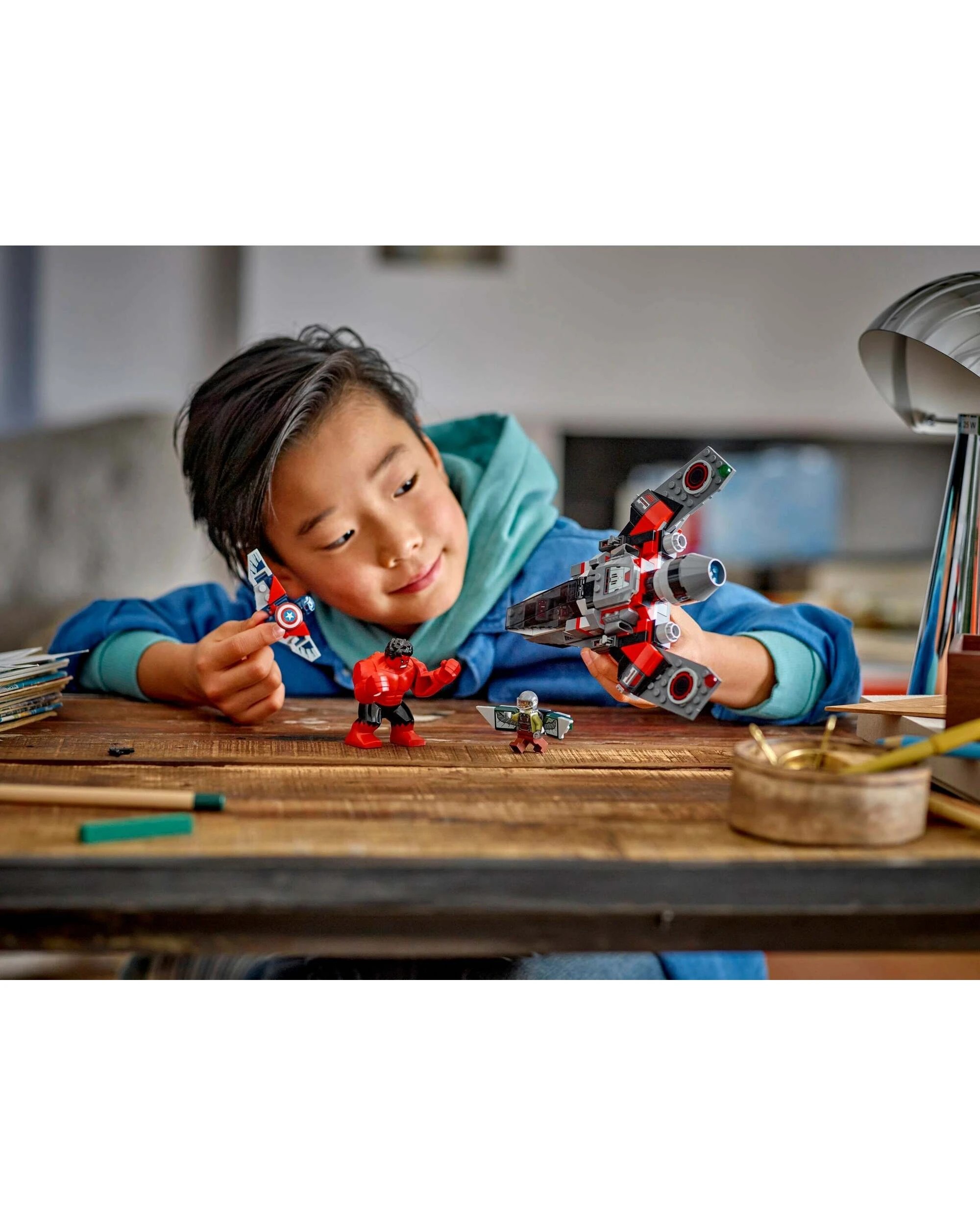 4 LEGO Marvel Captain America vs. Red Hulk Battle 76292, 4 of 5