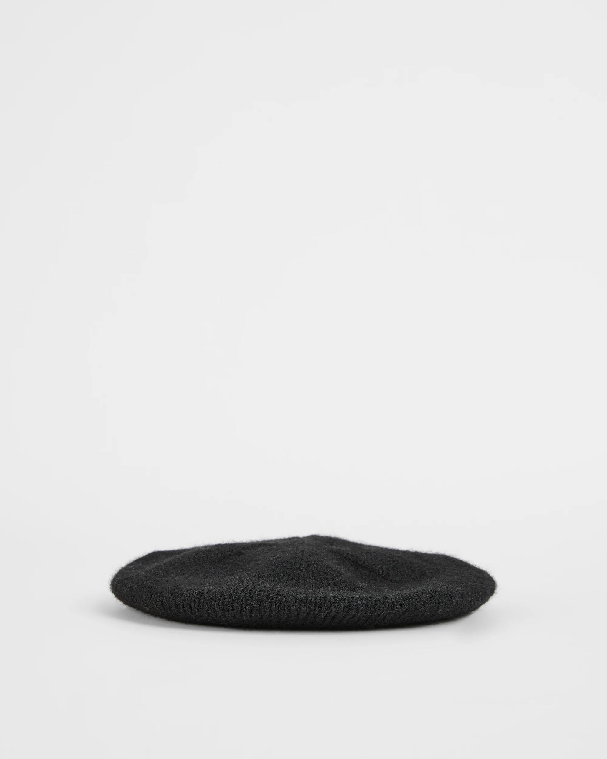 1 Target Woman Knitted Beret Hat BLACK, 1 of 2