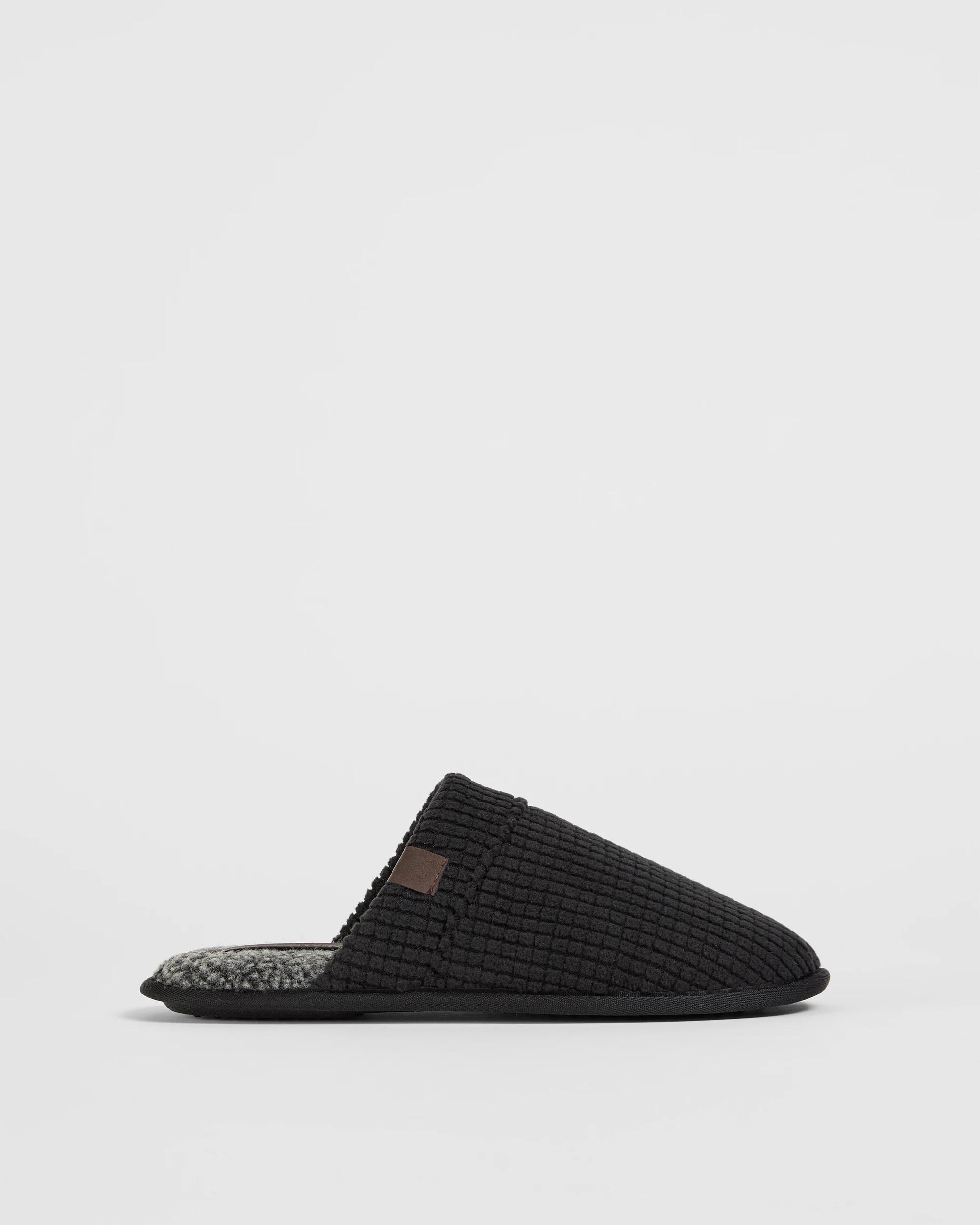1 Target Man Cord Scuff Slipper BLACK, 1 of 3