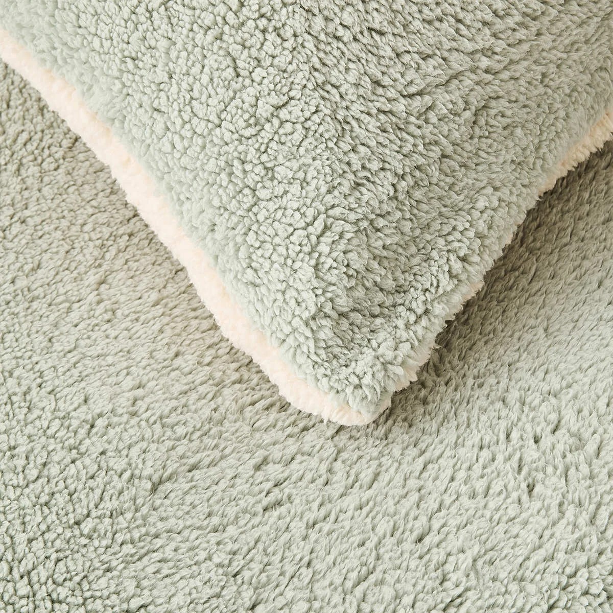 4 Teddy Fleece Reversible Quilt Cover Set - Single Bed, Sage, 4 of 7