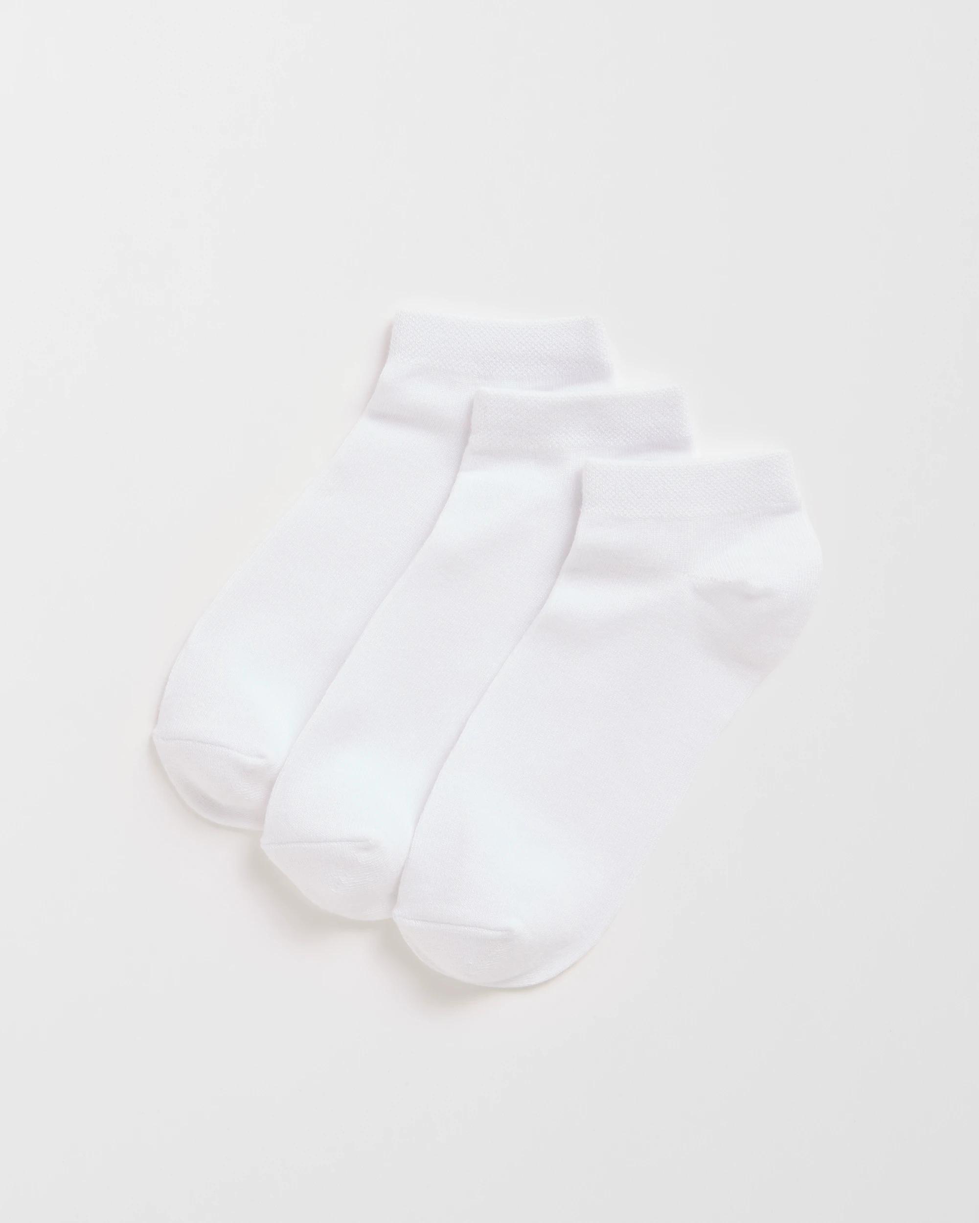 1 Target Womens Bamboo Low Cut Socks 3 Pack WHITE, 1 of 3