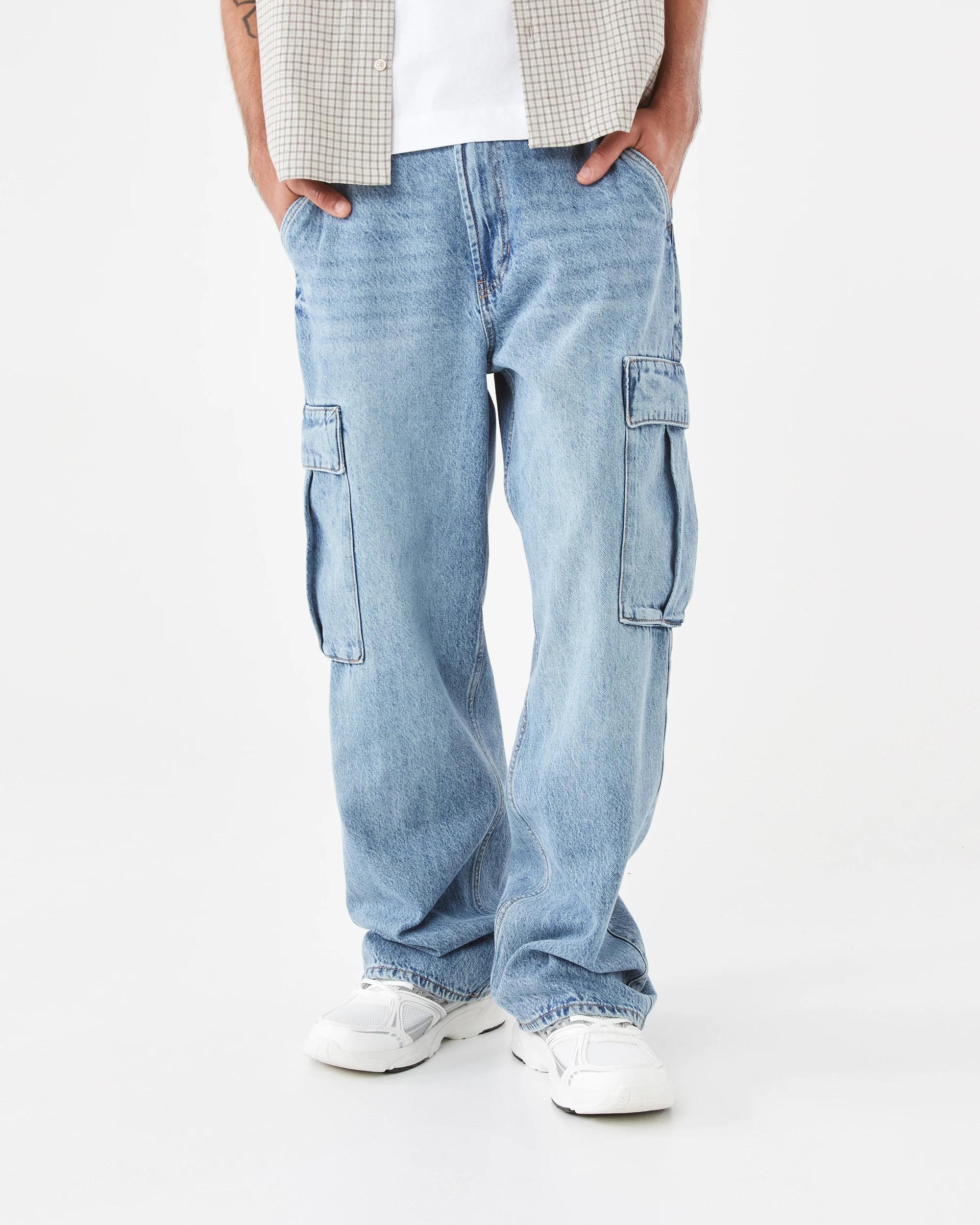 1 Baggy Cargo Jeans Light Wash, 1 of 8