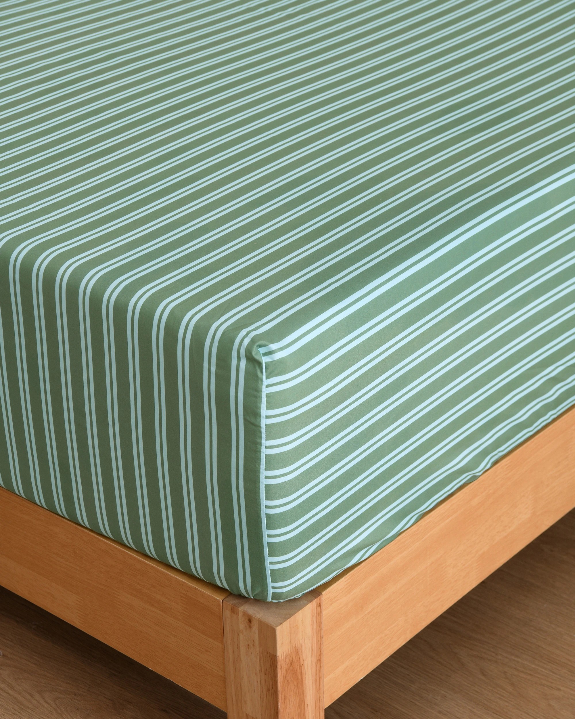 3 Dreamaker Pippa Stripe Fitted Sheet Set - Single Bed - Green, 3 of 6