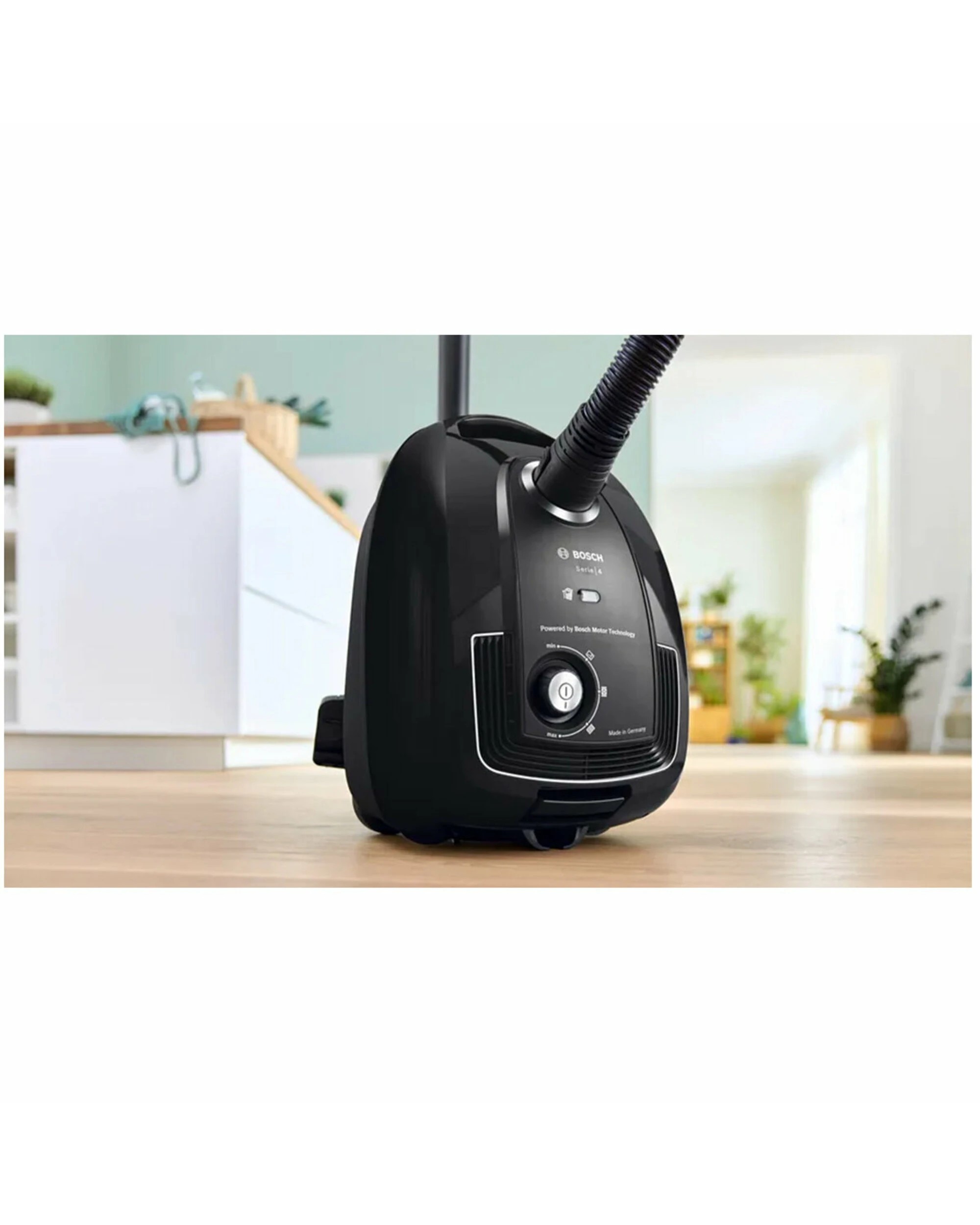 5 Bosch Series 4 Bagged Vacuum Cleaner Black, 5 of 5