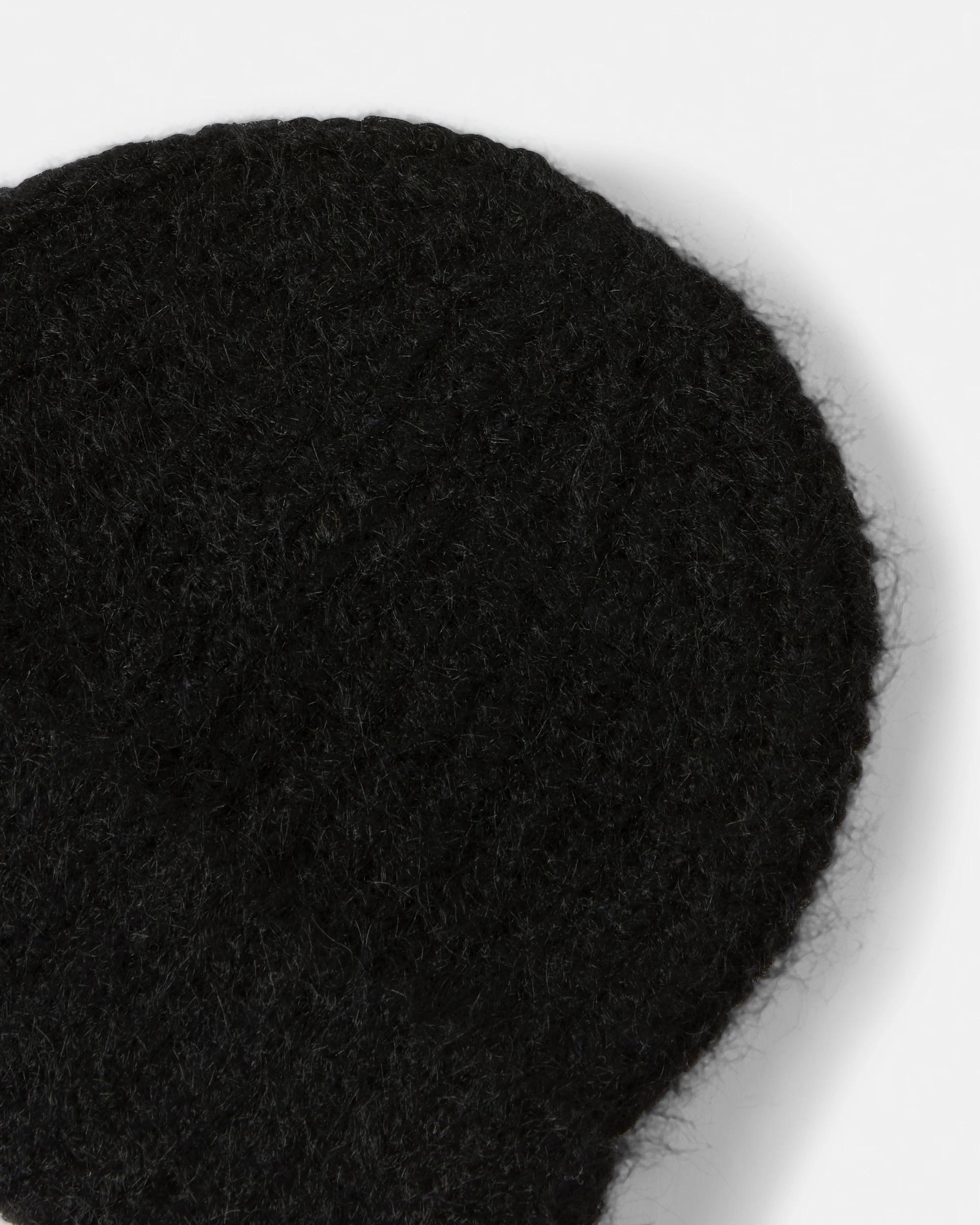 3 Chunky Knit Beanie Black, 3 of 3