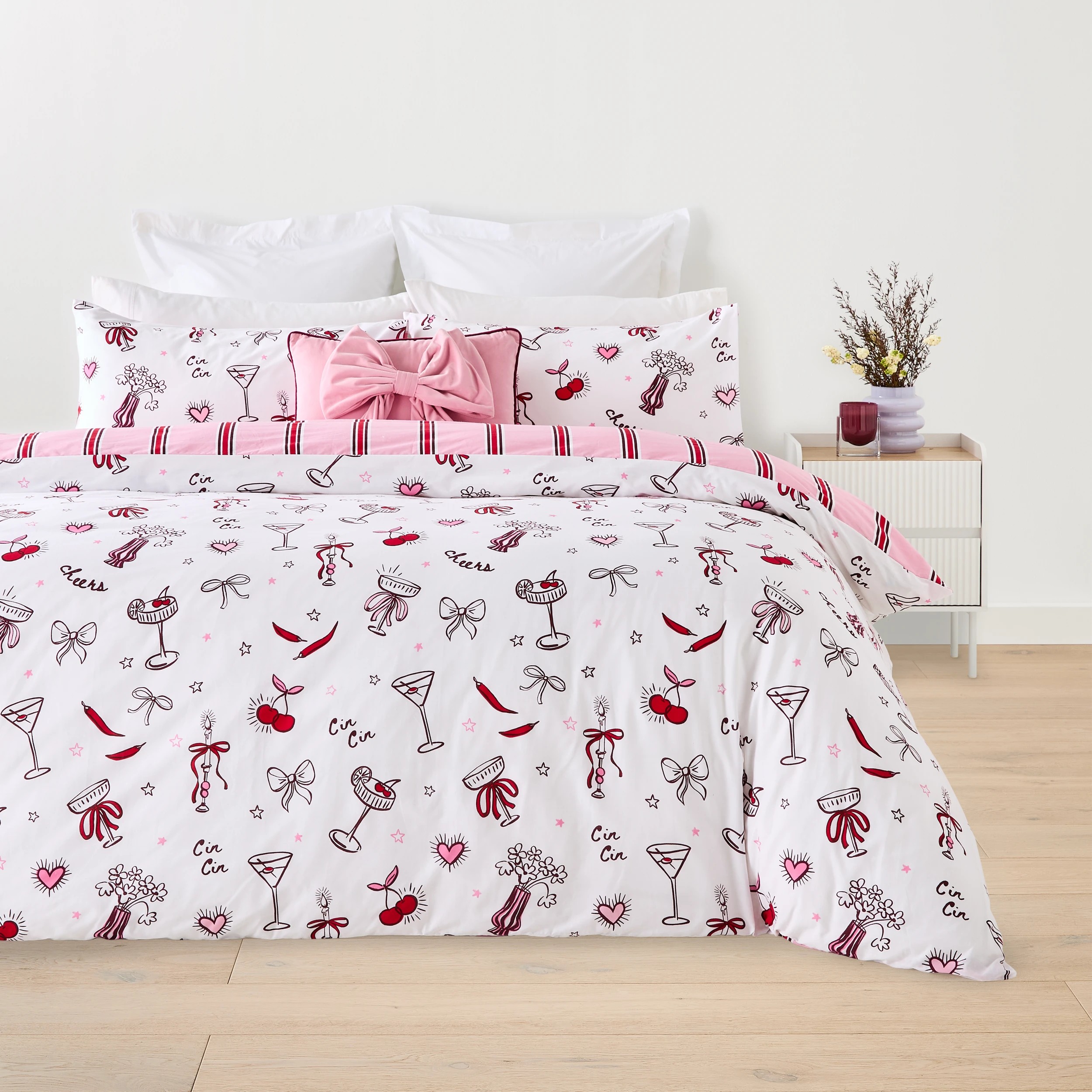 1 Cheers Cotton Rich Reversible Quilt Cover Set - King Bed, 1 of 7