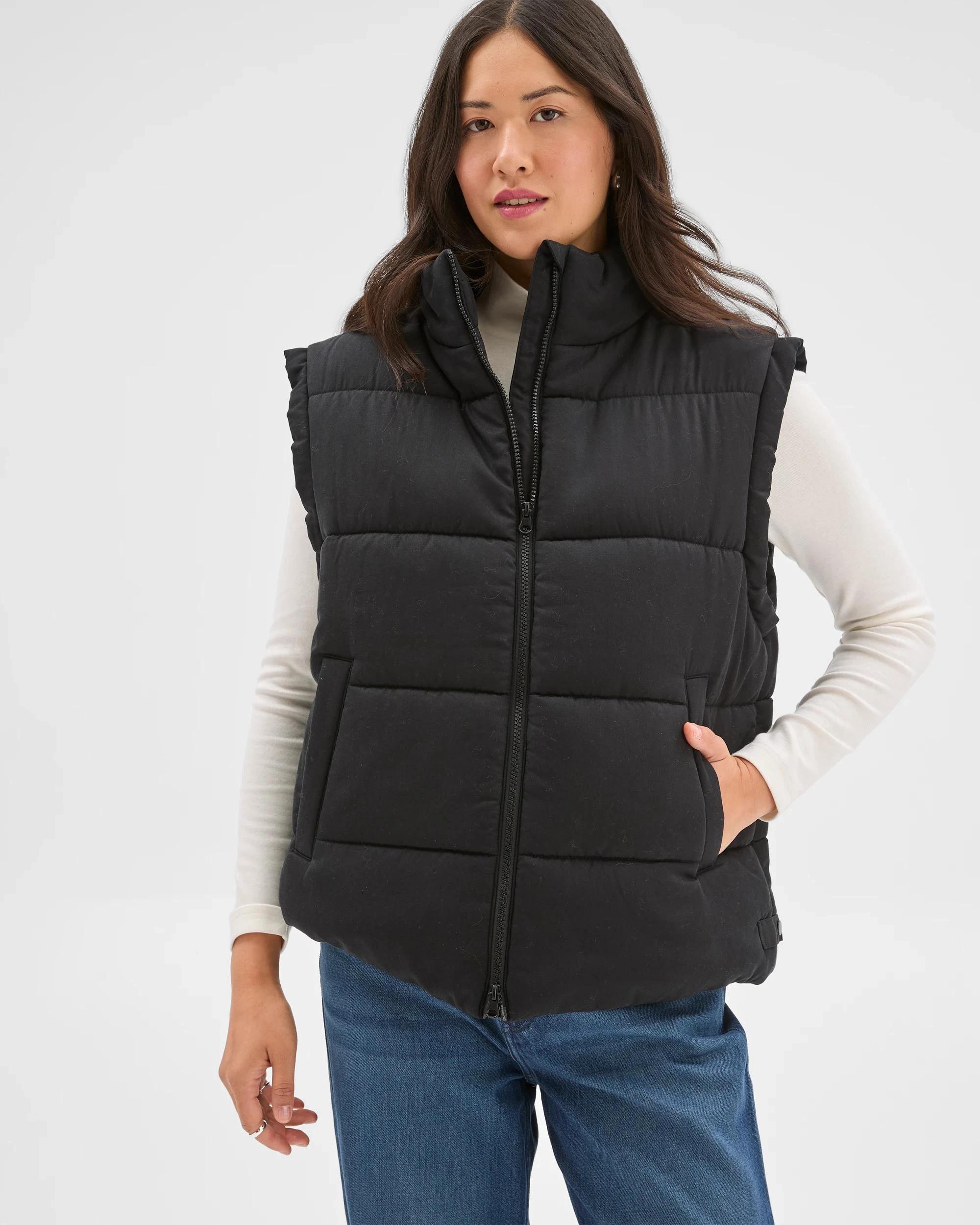 3 Target Woman Oversized Quilted Vest BLACK, 3 of 7
