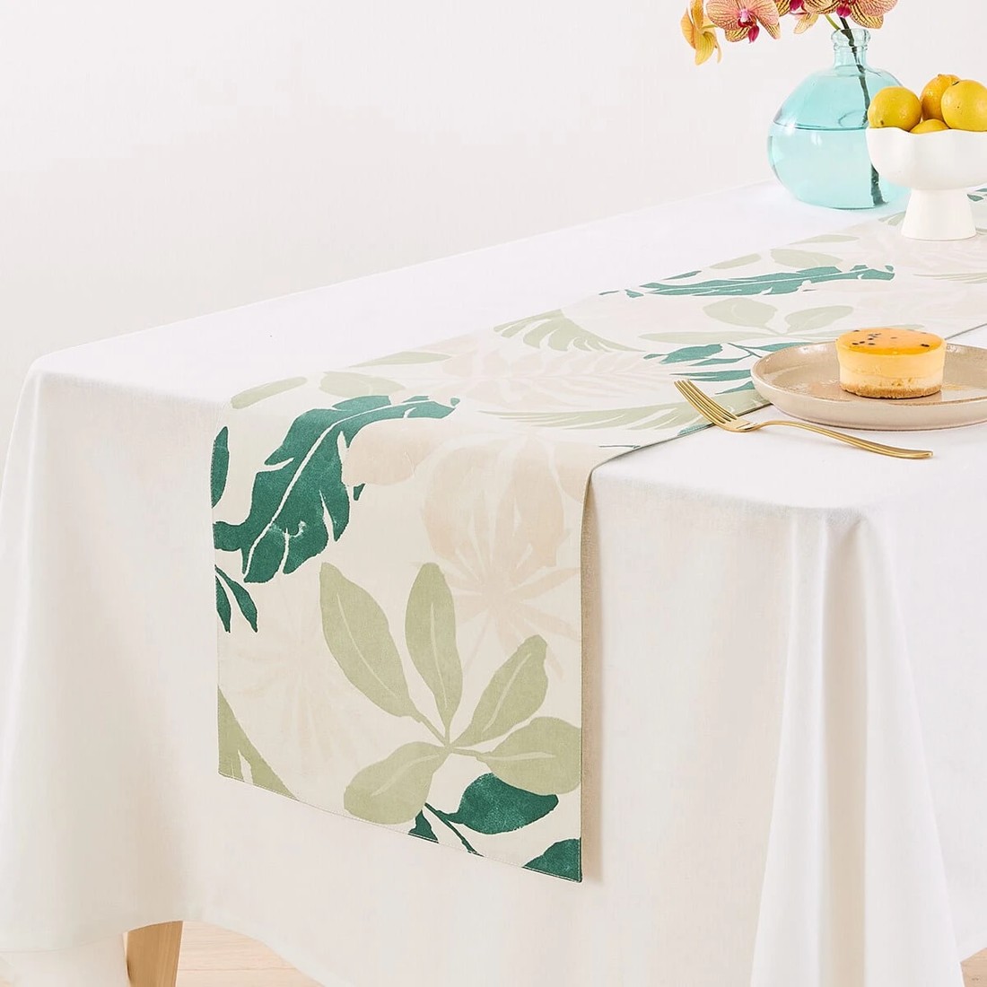 1 Foliage Printed Table Runner, 1 of 5