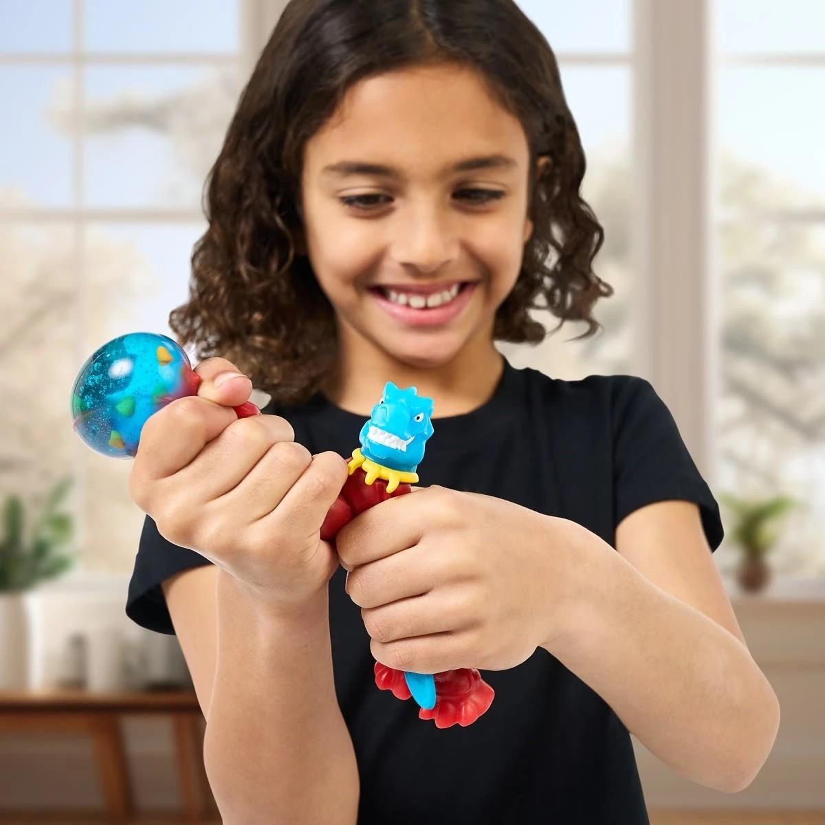 8 Heroes of Goo Jit Zu Smash Strikers: Squishy Tyro Vs Stretchy Rock Jaw with Unique Fillings Playset, 8 of 10