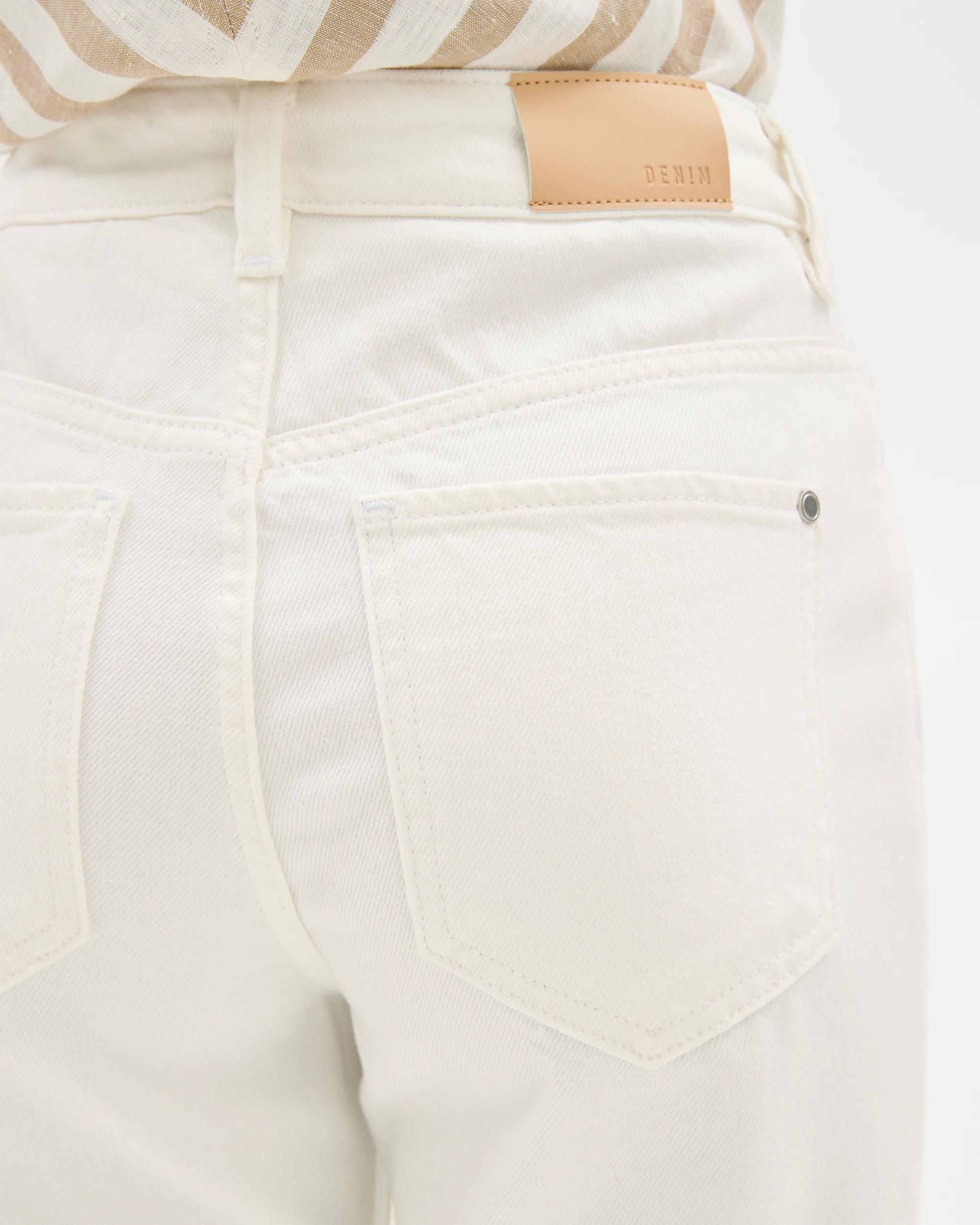 5 Target Petites Crop Length Straight Cut Denim Jeans - Bella WHITE, 5 of 5