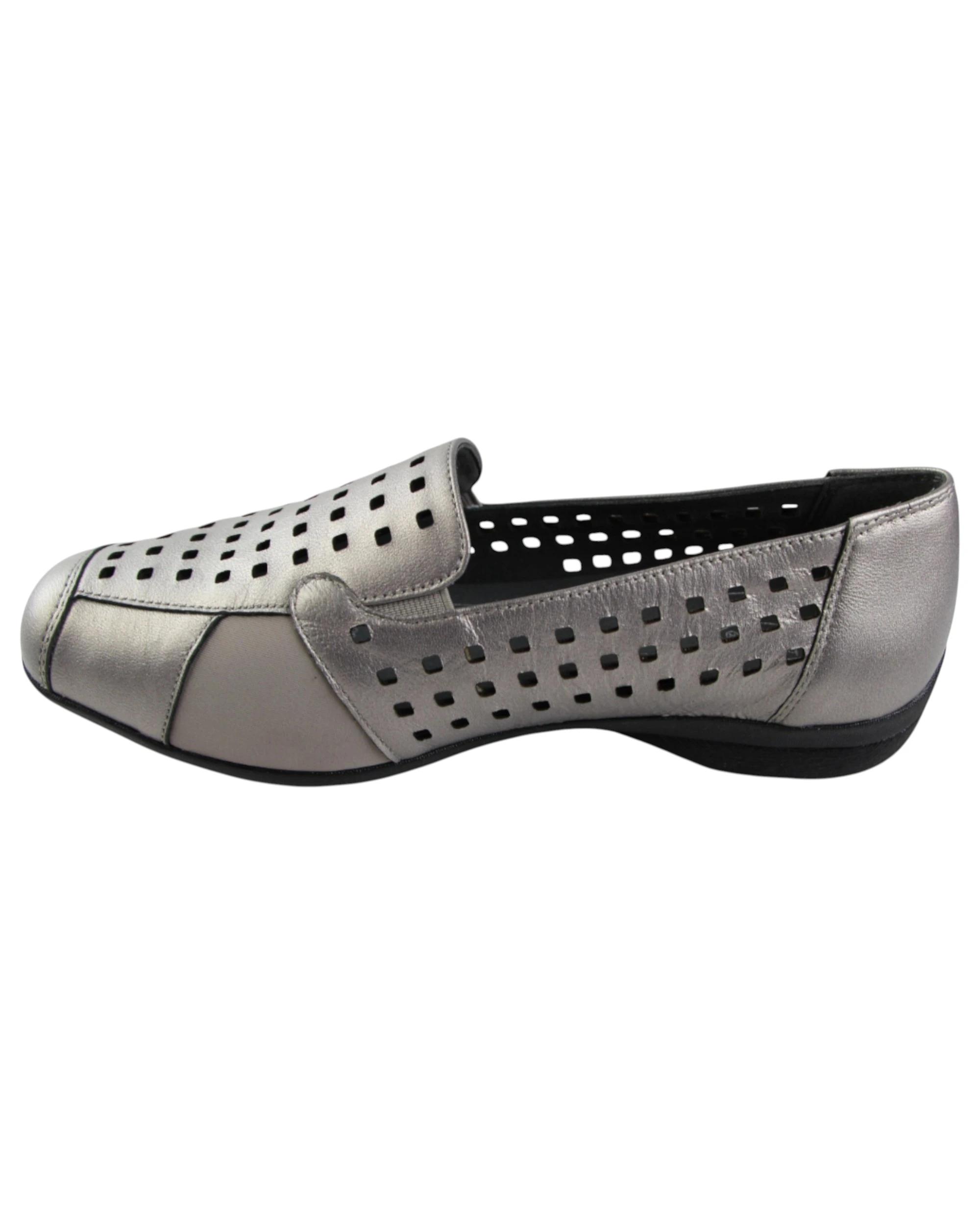 3 HomyPed Womens Lizzy Sandals Slip On Shoes Flats PLATINUM, 3 of 5