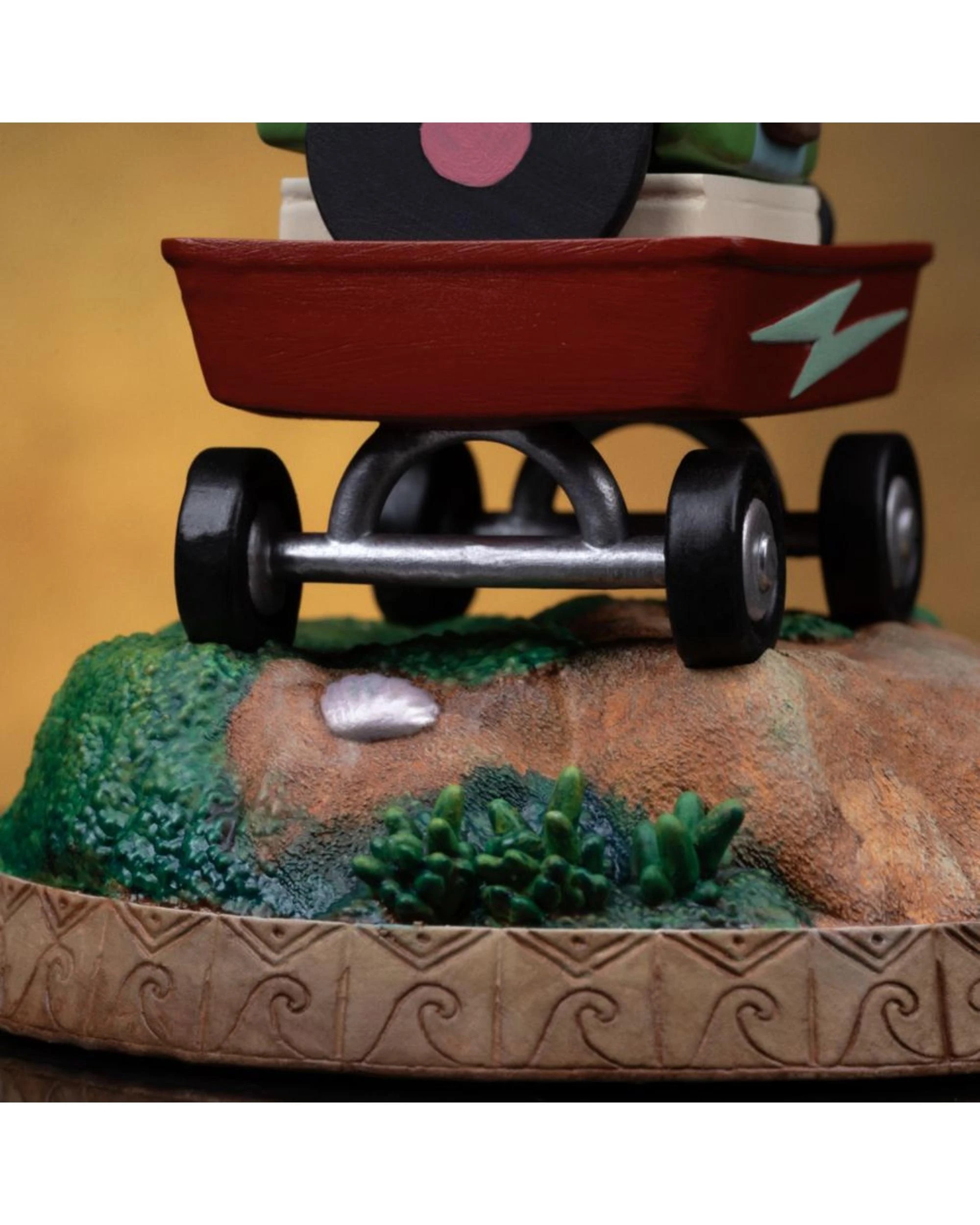 7 Lilo and Stitch: Stitch 1:10 Scale Statue, 7 of 10