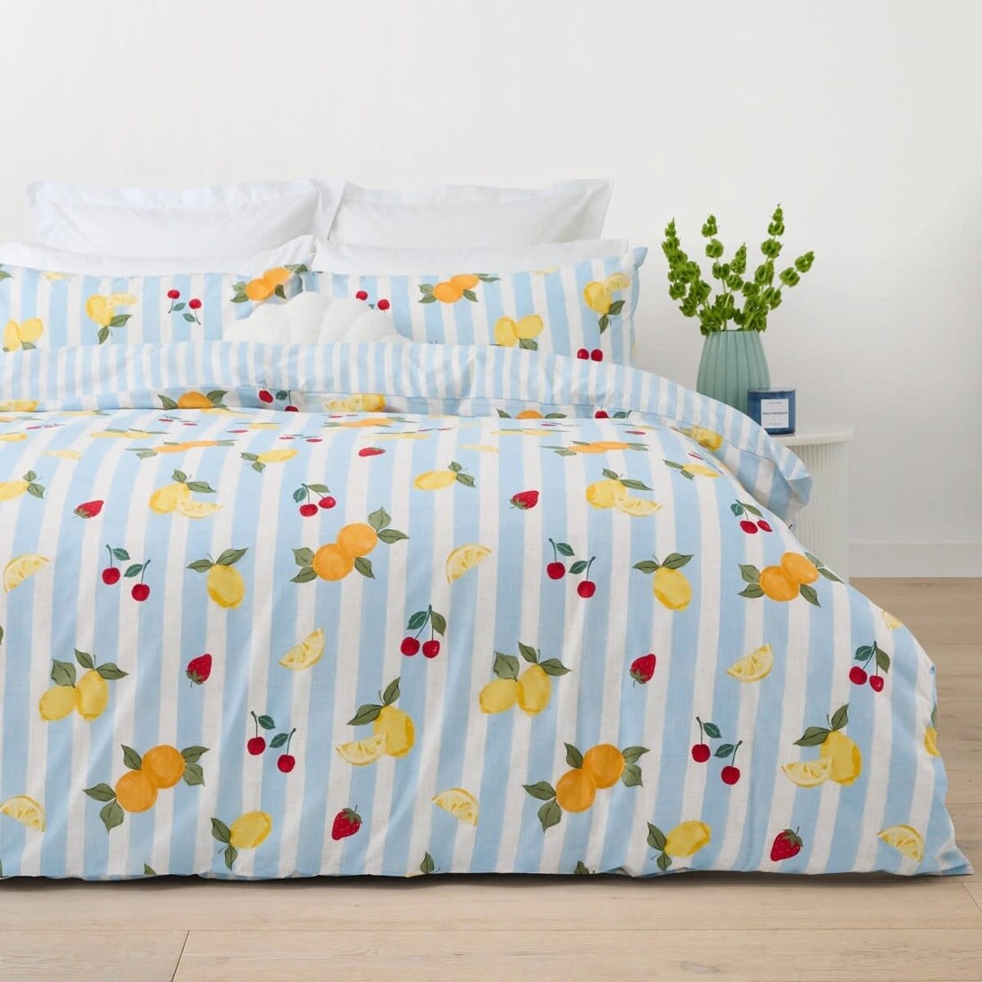 1 Sorrento Cotton Rich Reversible Quilt Cover Set - Queen Bed, 1 of 7