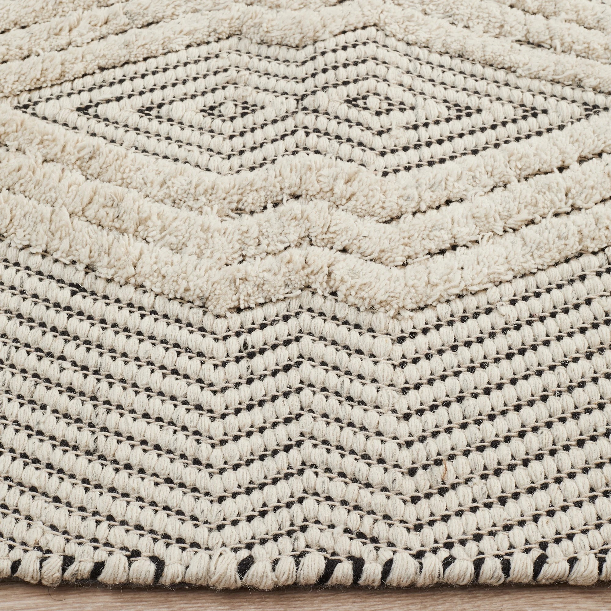 5 Common Ground Rugs Milton 741 225x155cm - White, 5 of 7