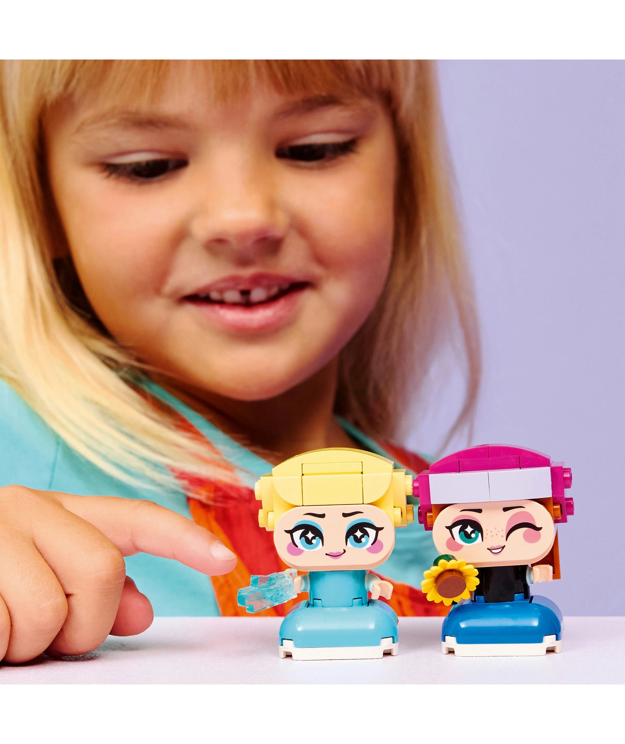 8 LEGO Disney Princess Mini Anna & Elsa 43284, 8 of 10