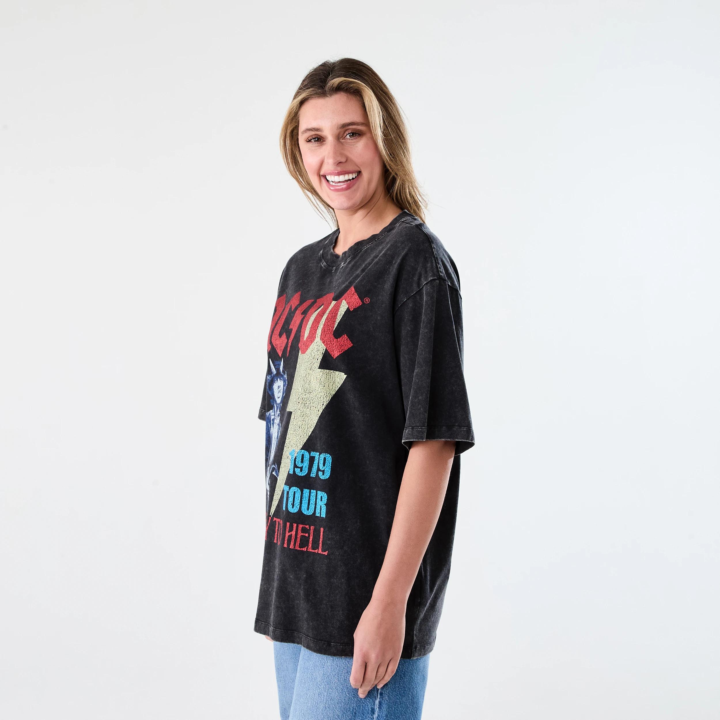 2 AC/DC License Short Sleeve Oversized T-shirt Acdc, 2 of 6