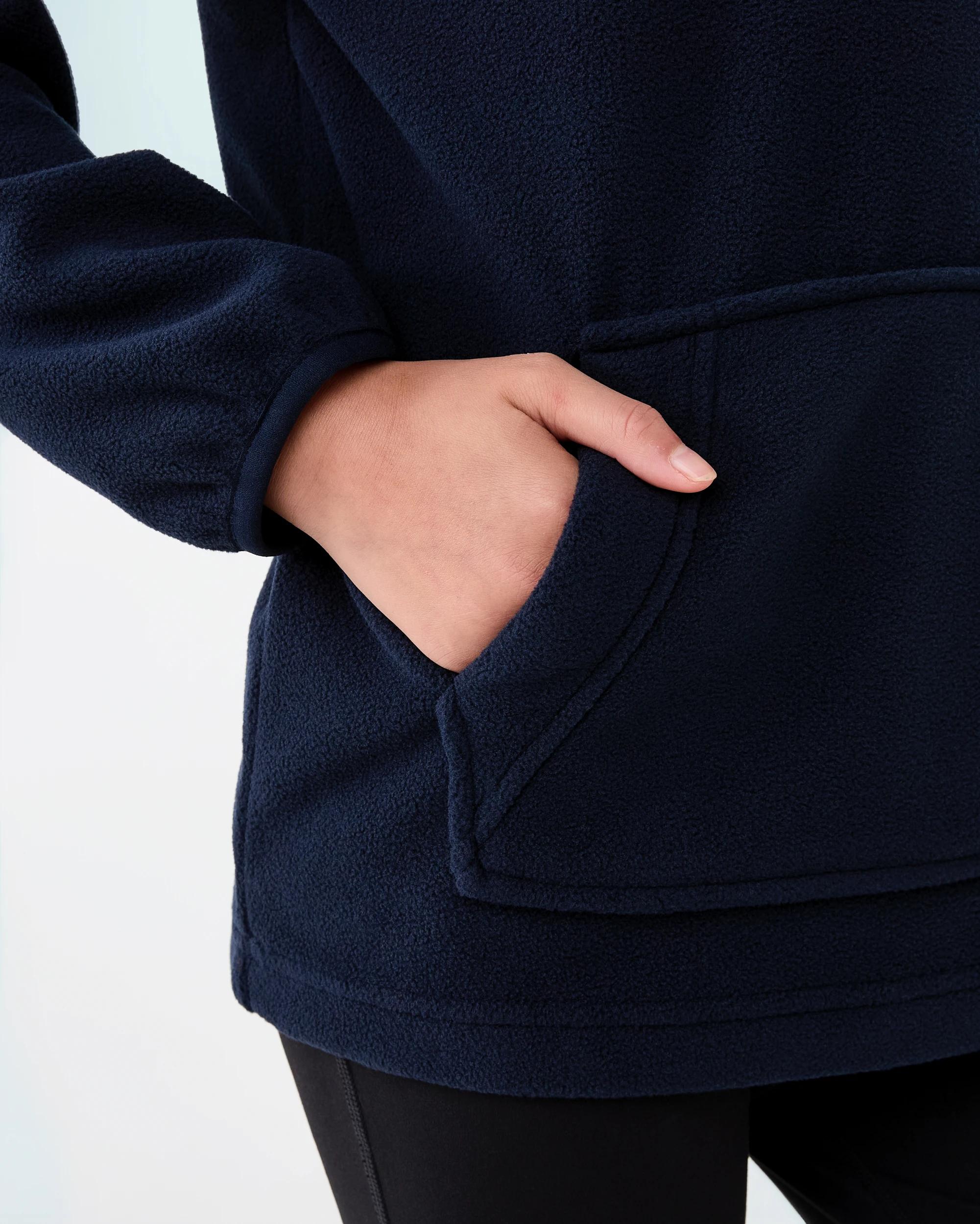 6 Official AFL Kids Polar Fleece Jacket Carlton, 6 of 10