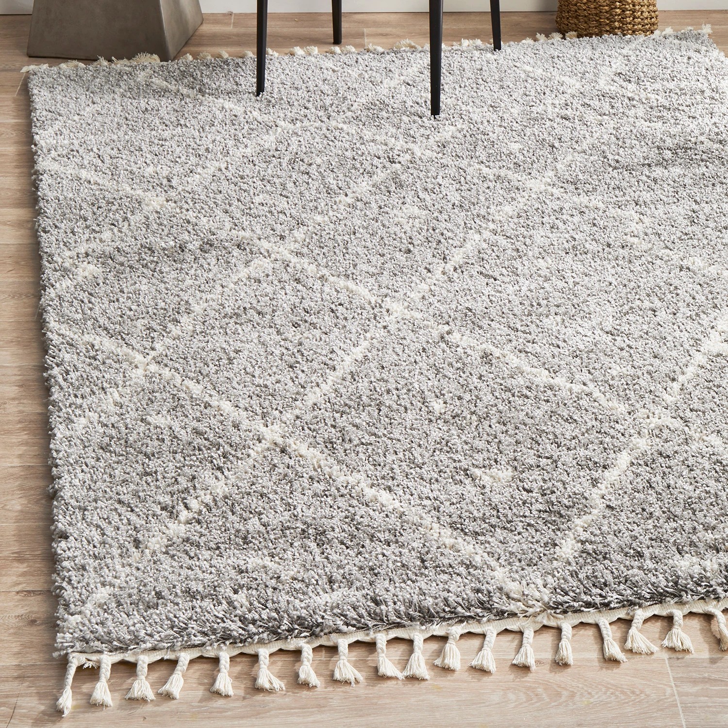 1 Common Ground Rugs Amber 44 290x200cm - Large Power Loomed Shag Rug - Silver, 1 of 7