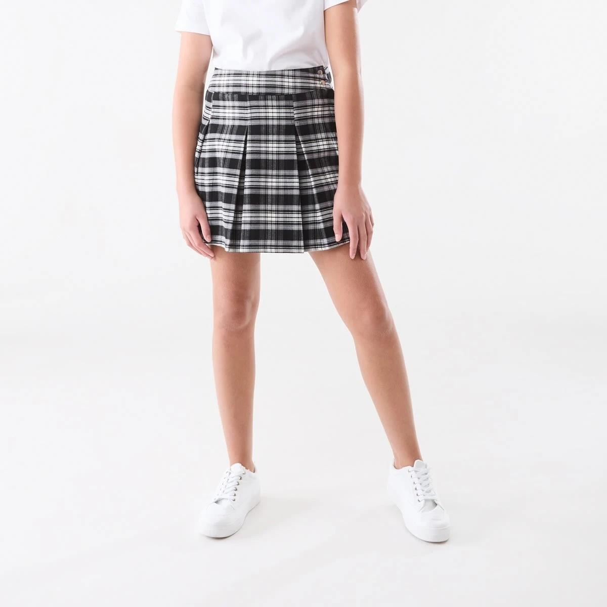 1 Pleated Check Skirt B/w90schk, 1 of 6