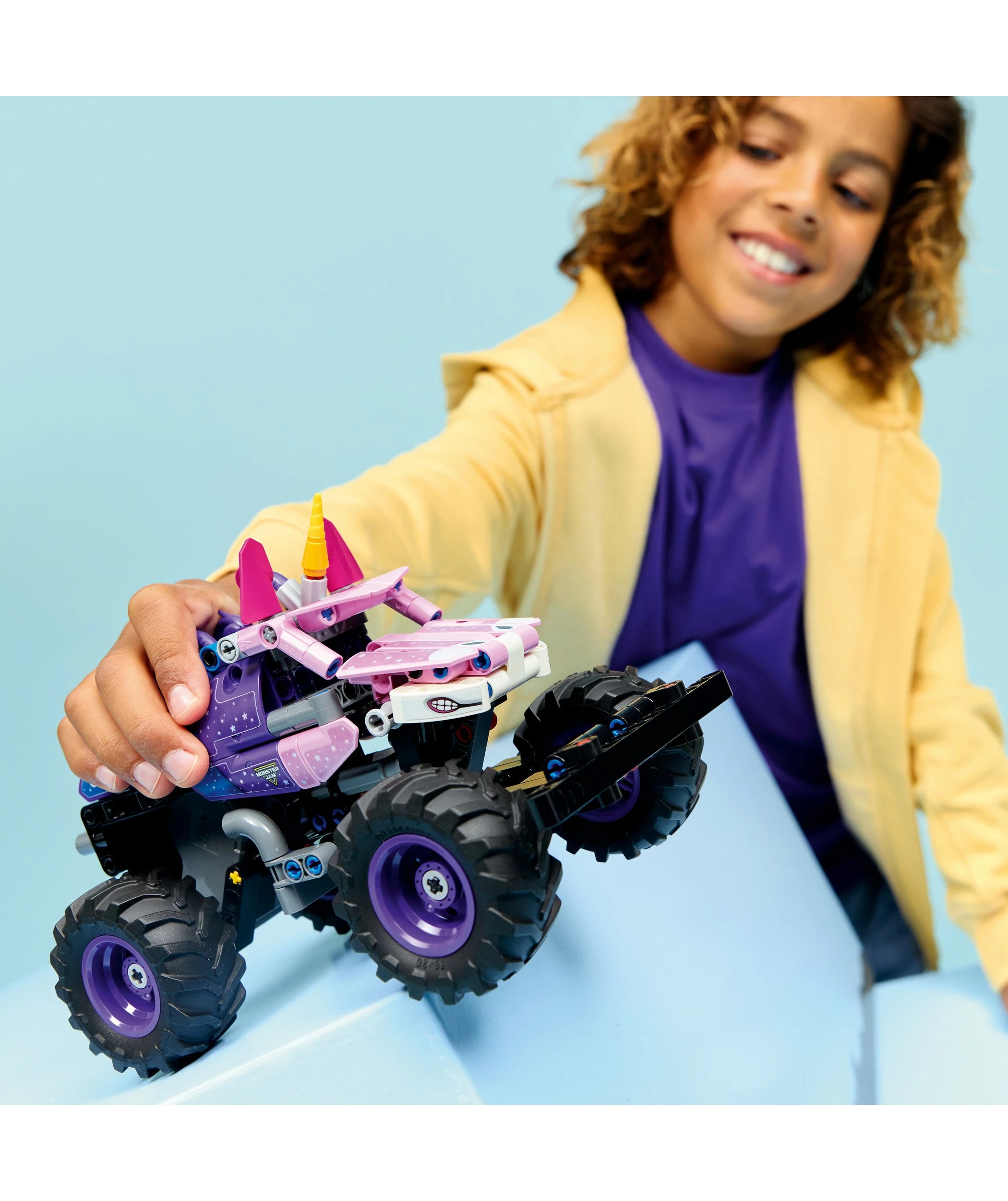 8 LEGO Technic Monster Jam Sparkle Smash Pull-Back 42220, 8 of 10