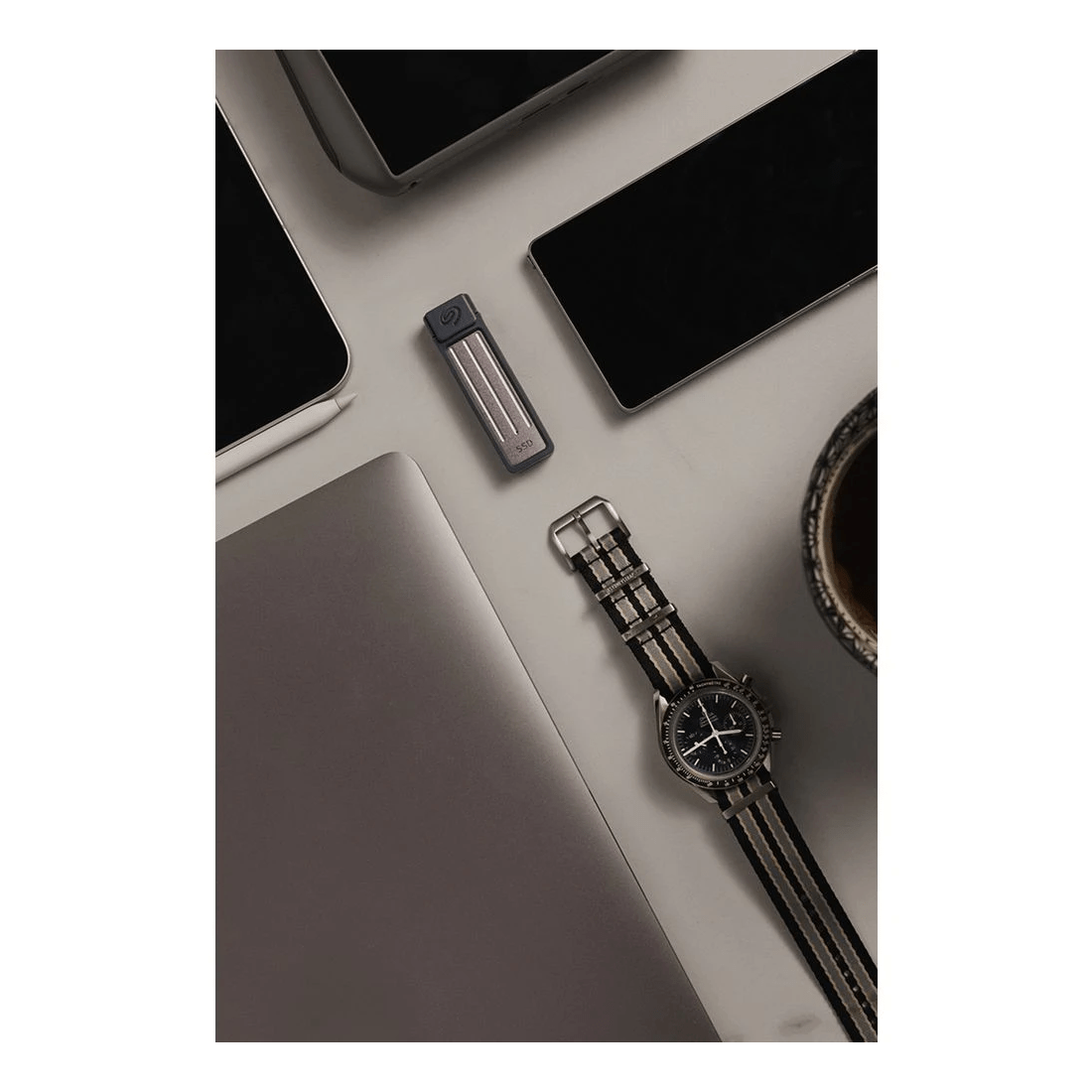 4 Seagate Ultra Compact SSD Drive 1TB, 4 of 4